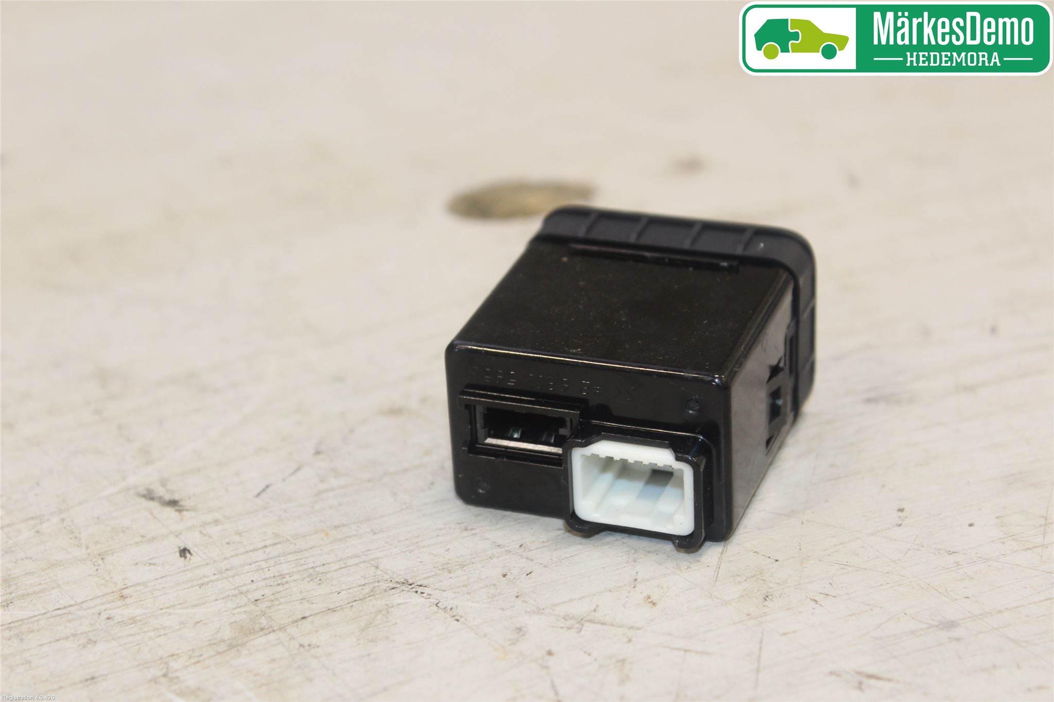 Kia OPTIMA 00-15 Usb Connection