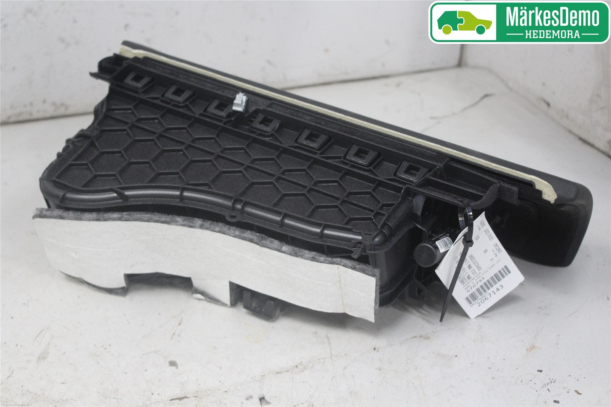 BMW 3 F30/F31/F80 12-19 Handskfack