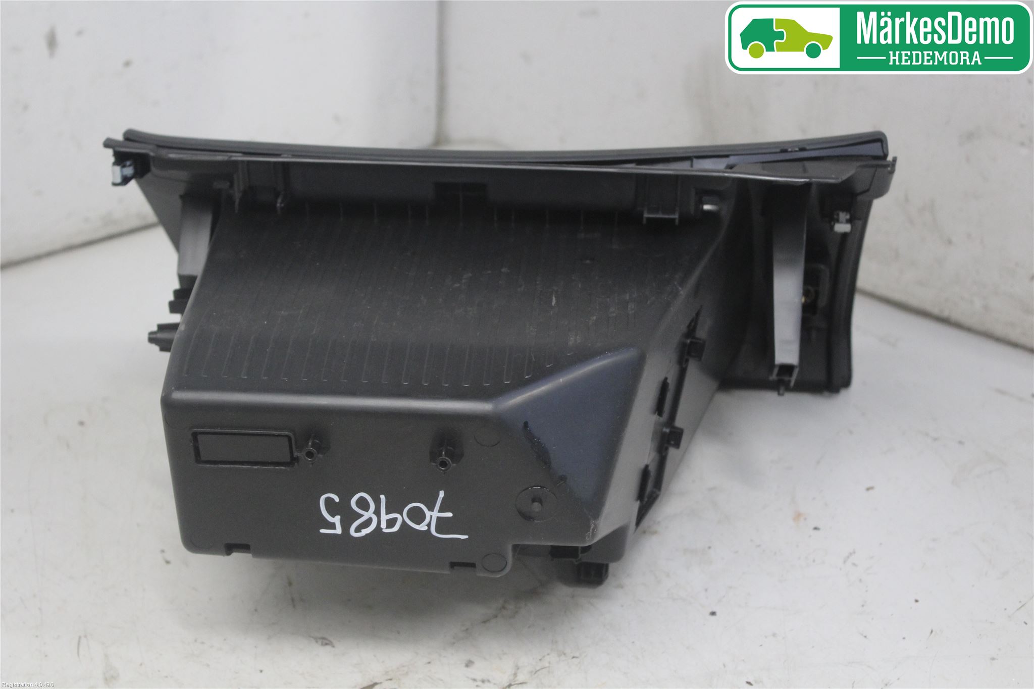 Peugeot 208 12-15 Handskfack