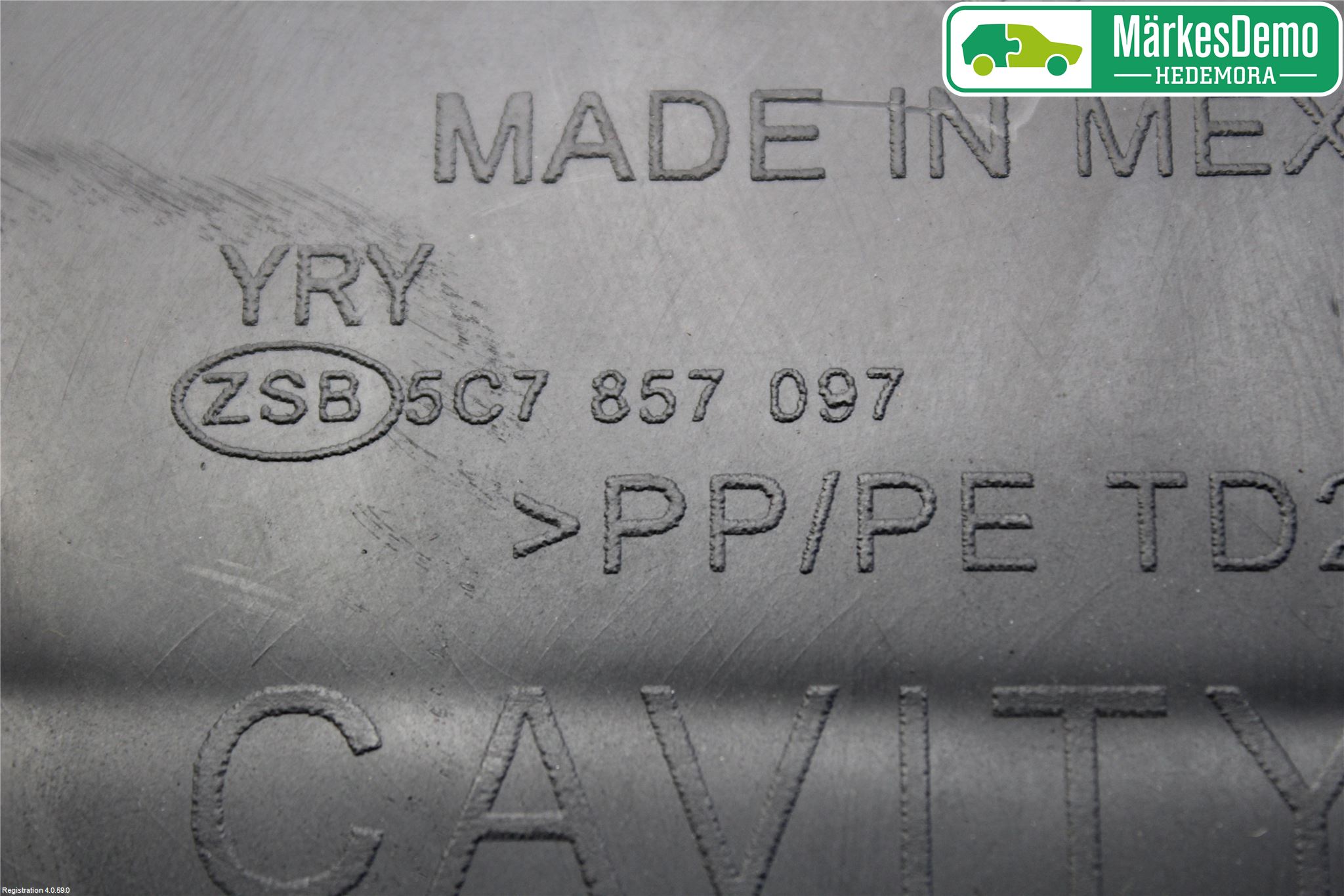 Volkswagen VW JETTA VI 11- Handskfack