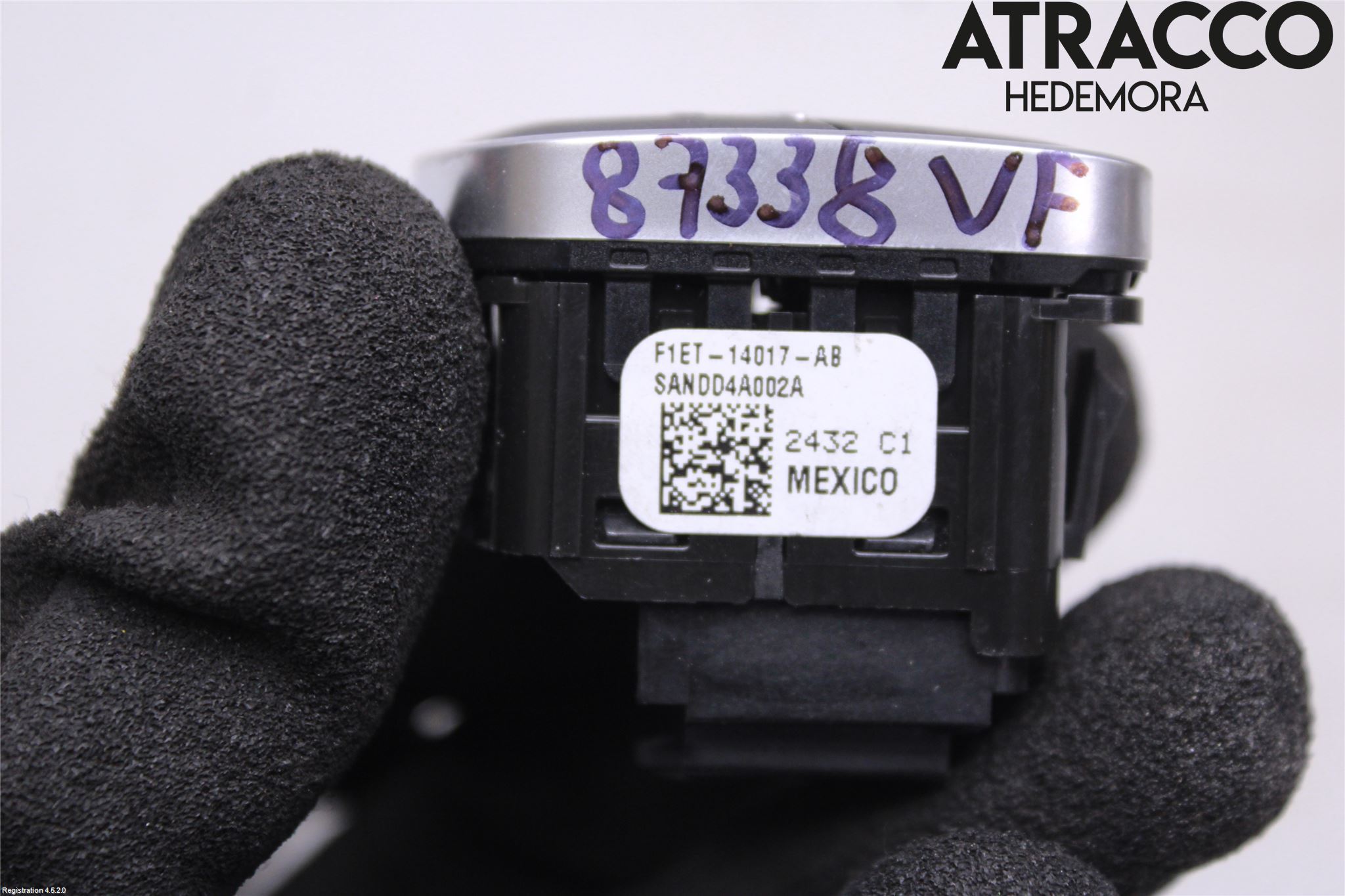 Ford E-TRANSIT SKÅP/BUSS 22- Strömställare Centrallås