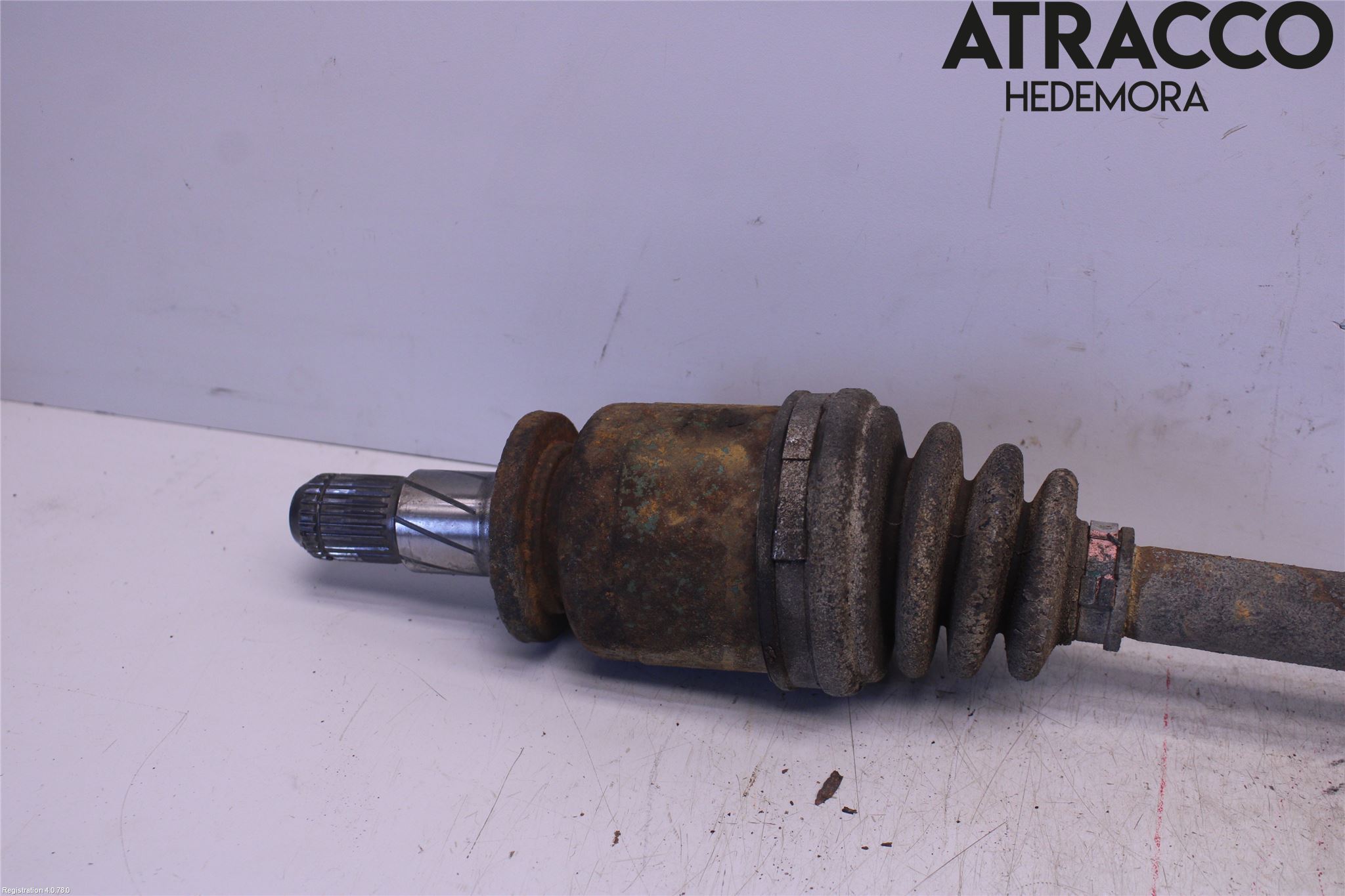 Subaru IMPREZA II  06-07 Drivaxel Bak Vänster