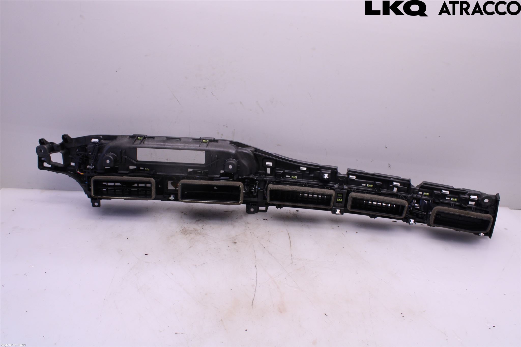 Audi A4/S4 B9 16-19 Defrosterkanal-Munstycke