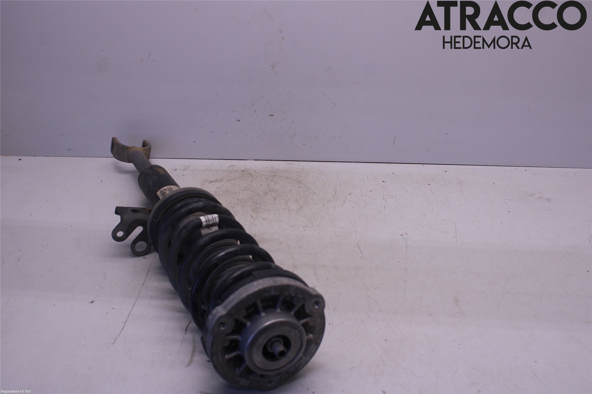 BMW 5 F10/F11/F18 09-17 Fjäderben Fram Vänster