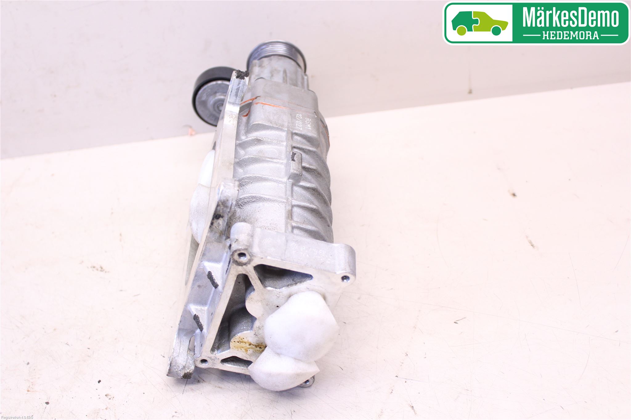 Volkswagen VW GOLF VI 09-13 Kompressor Remdriven