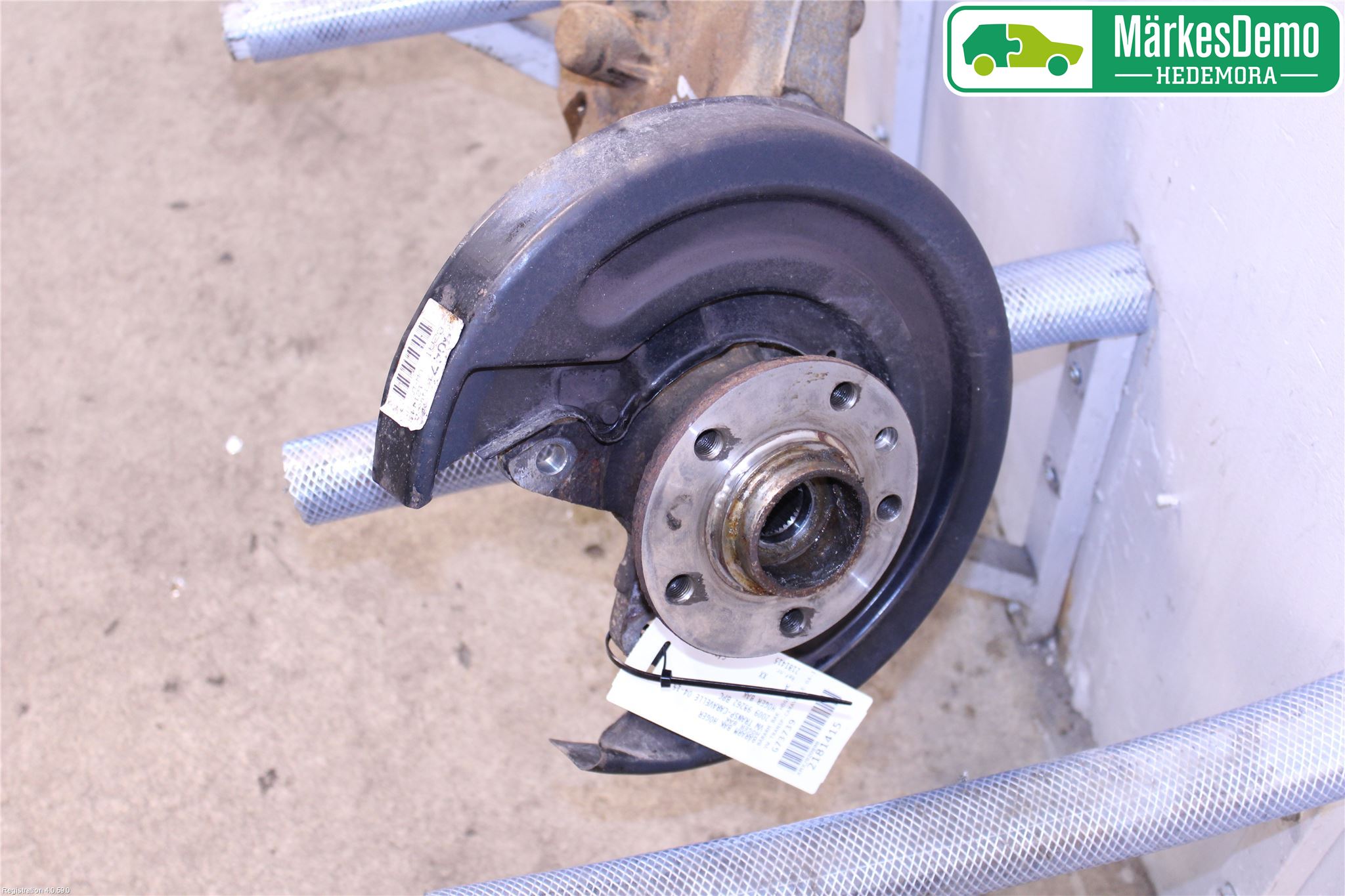 Volkswagen VW TRANSP/CARAVELLE (T5) 04-15 Bärarm Bak Höger