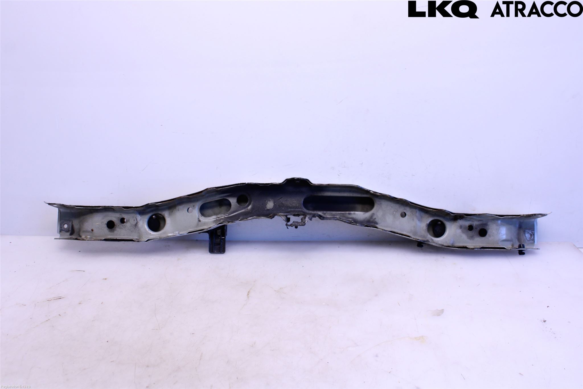 Toyota AURIS 13-19 Kylarfäste-Ram-Balk