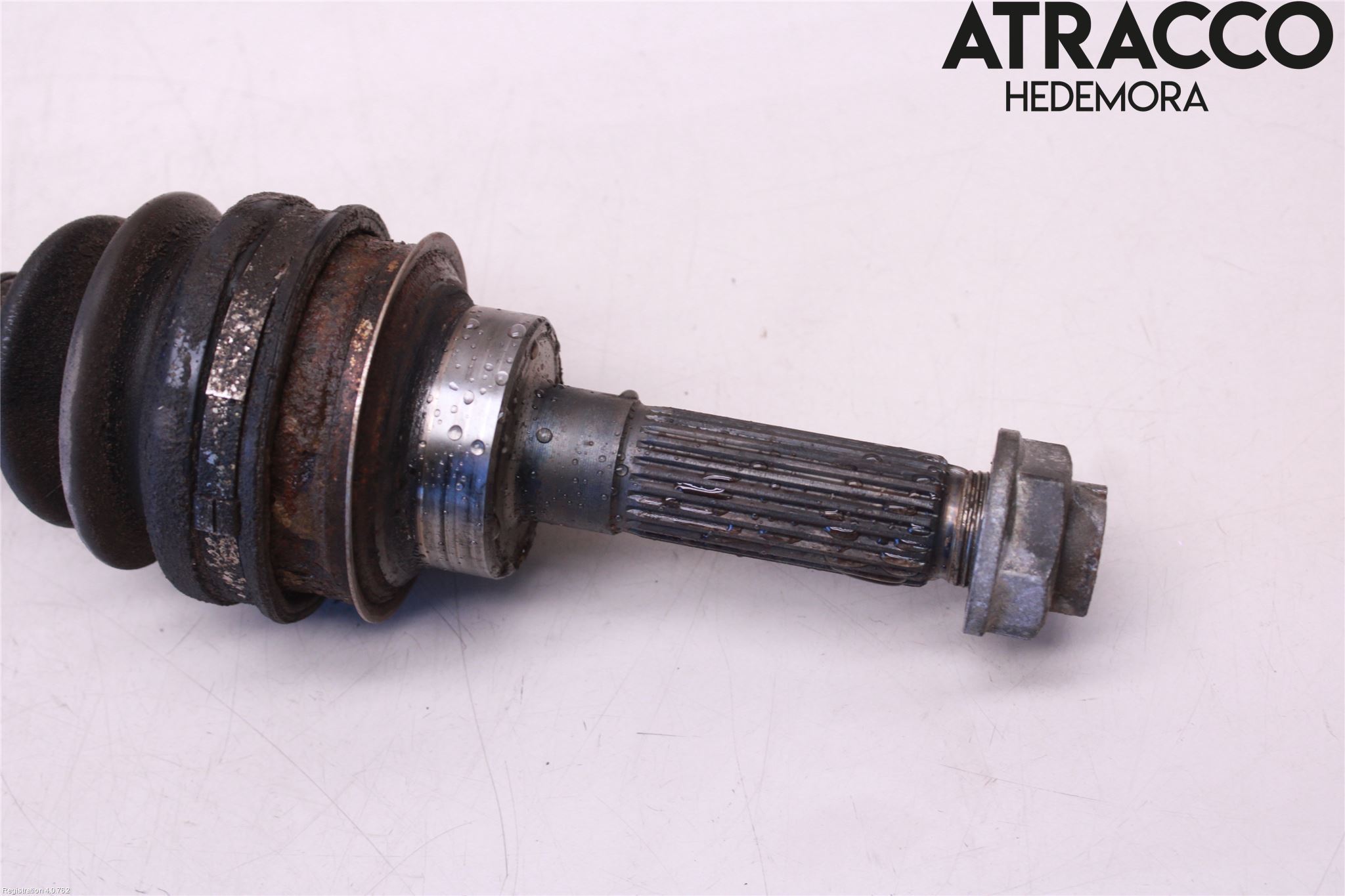 Subaru IMPREZA II  03-05 Drivaxel Bak Höger