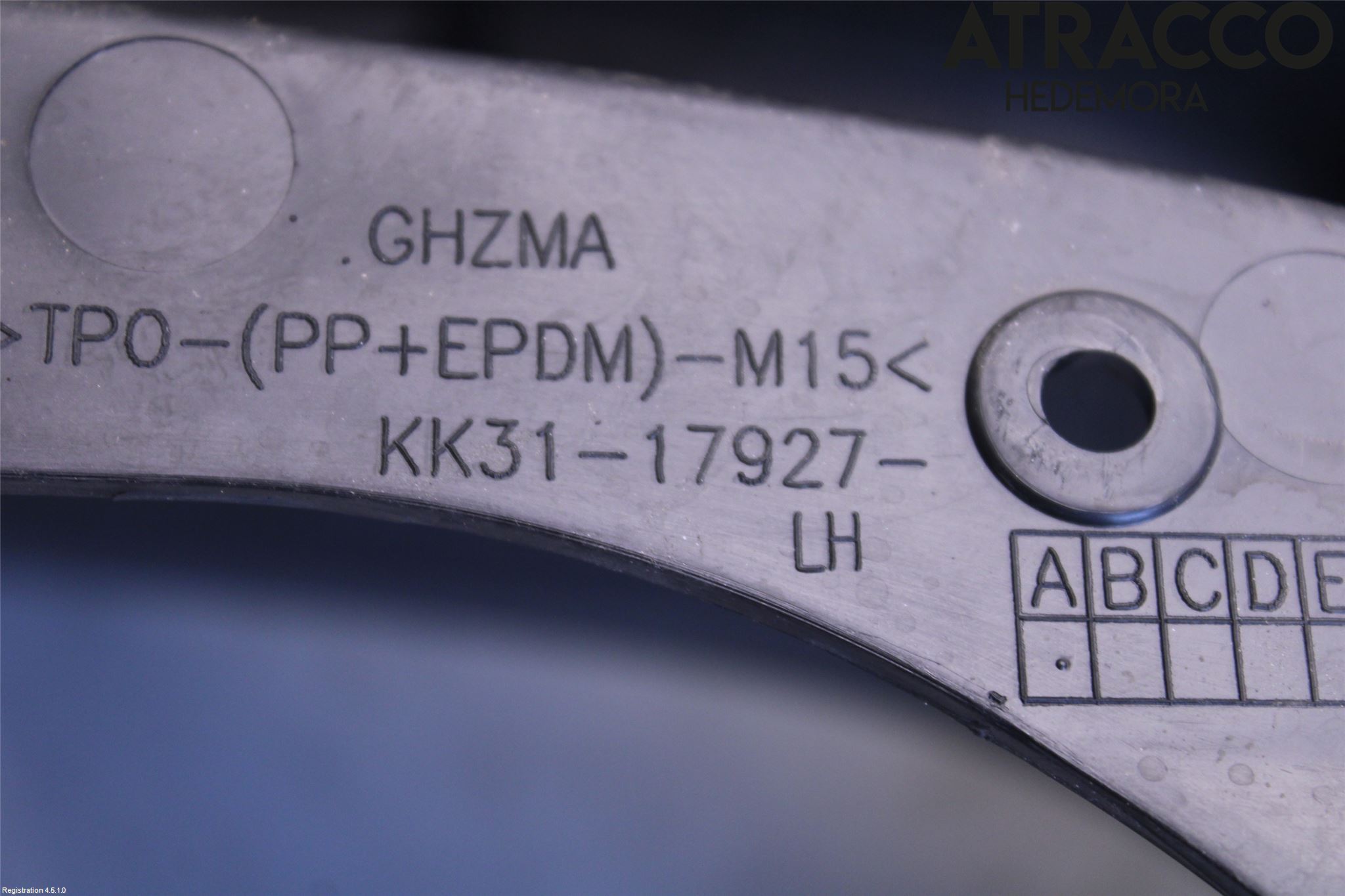 Ford E-TRANSIT SKÅP/BUSS 22- Stötfångardel Bak Vä