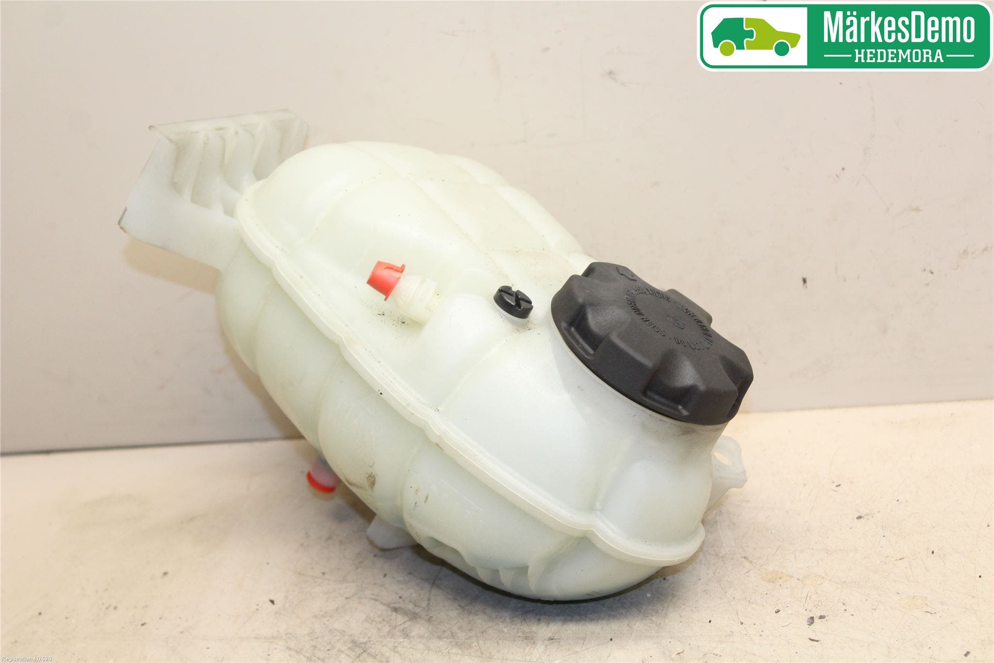 BMW 3 F30/F31/F80 12-19 Expansionstank