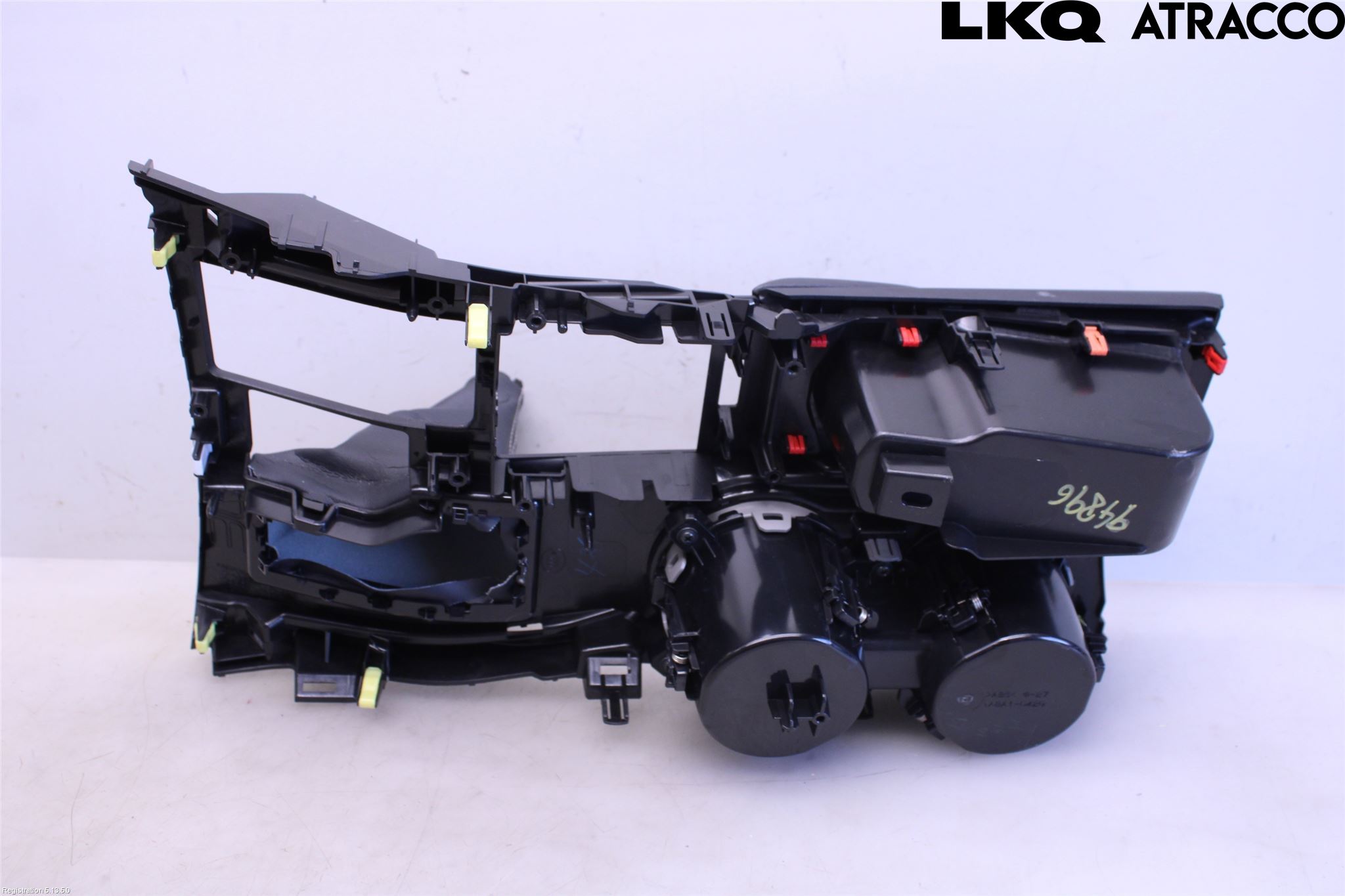 Lexus NX 300h 15-21 Instrumentkonsoll Mitt