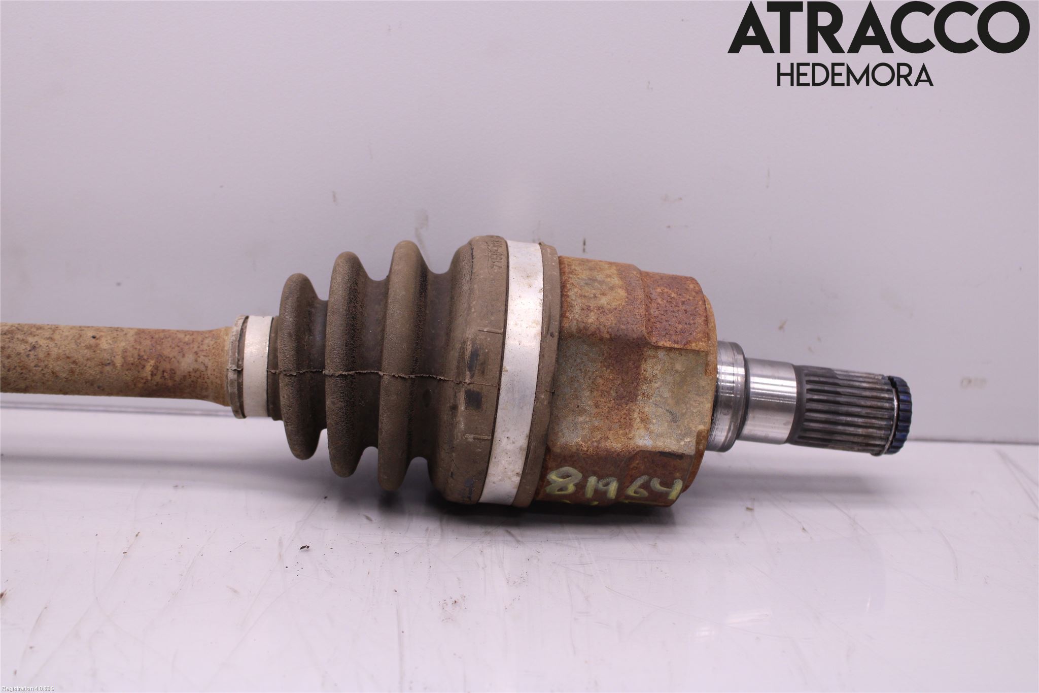 Hyundai i20 PB 09-14 Drivaxel Fram Vänster
