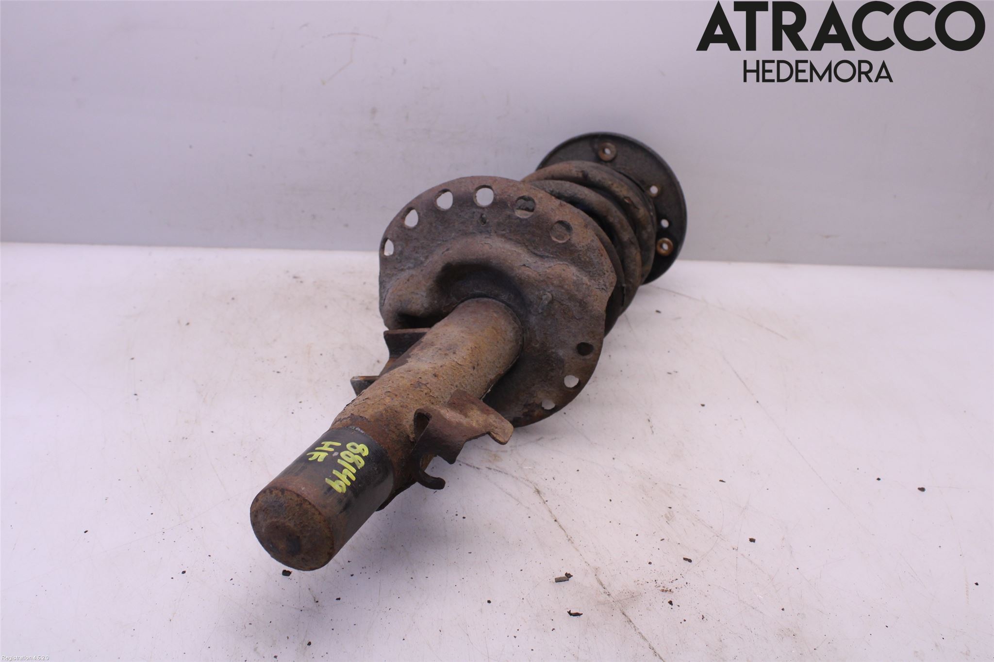 Volvo V70 08-13 Fjäderben Fram Höger