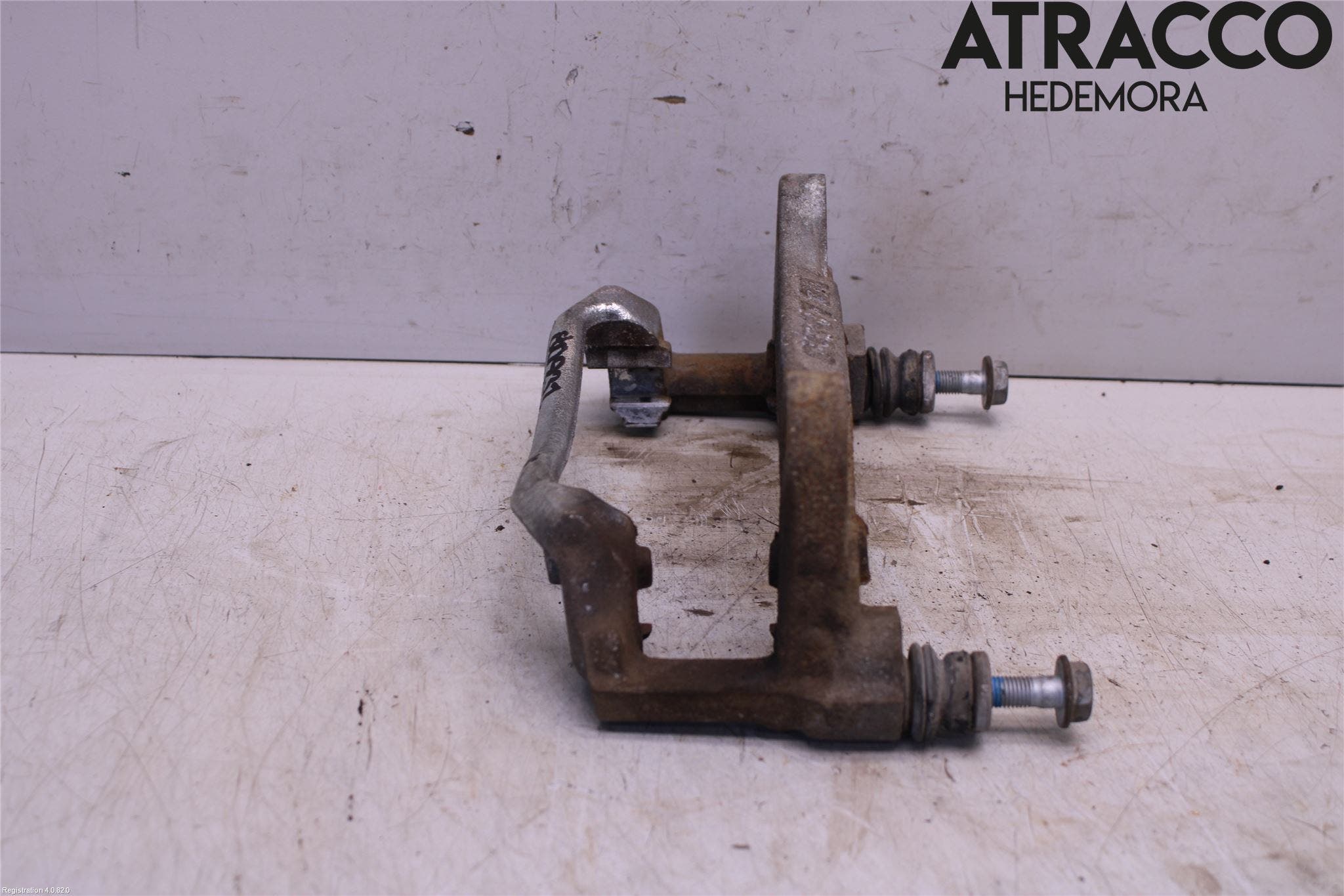 Toyota COROLLA 19- Bromsokshållare