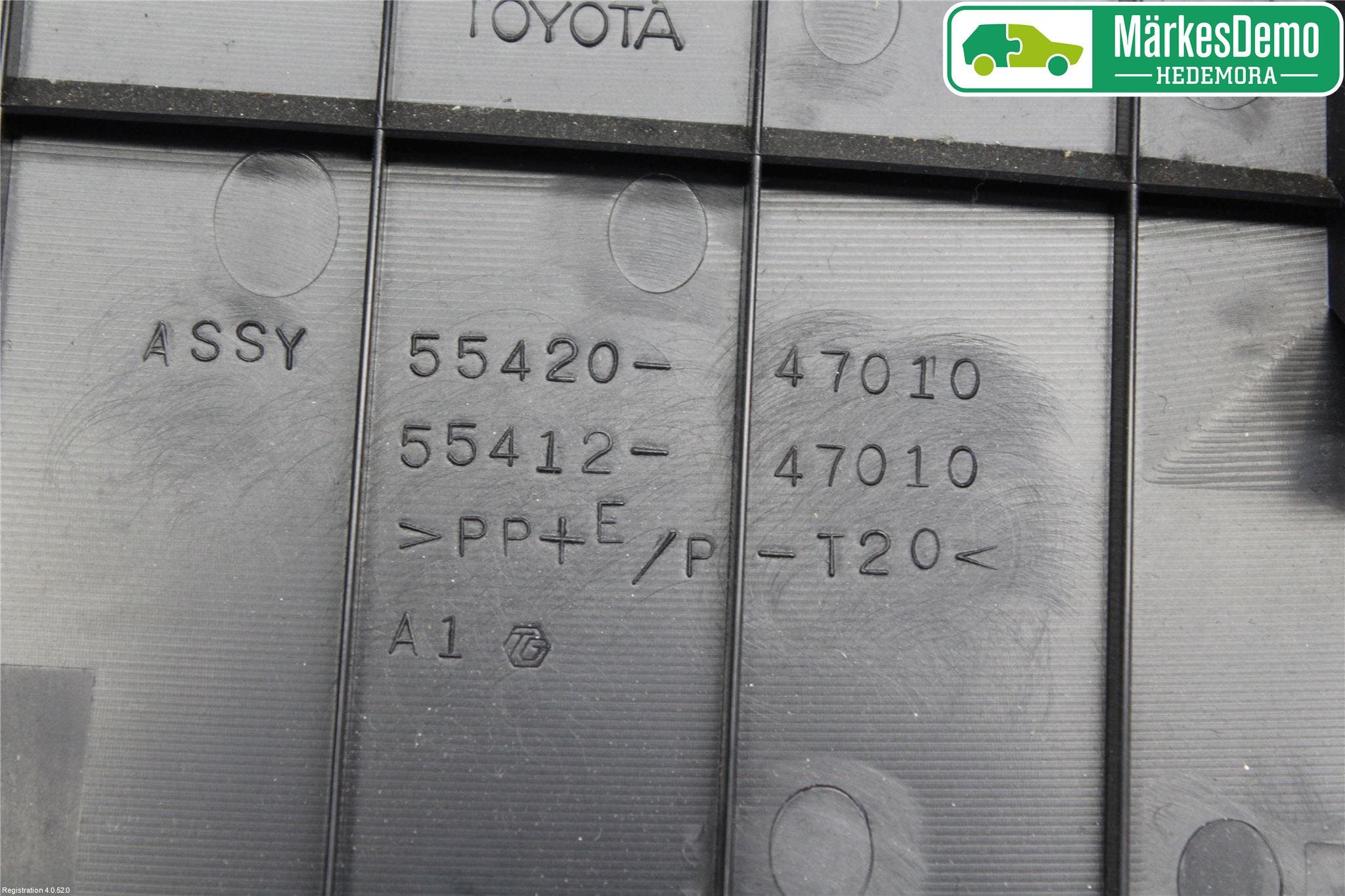 Toyota PRIUS NWH20 04-08 Instrumentbräda Förvaringsfack