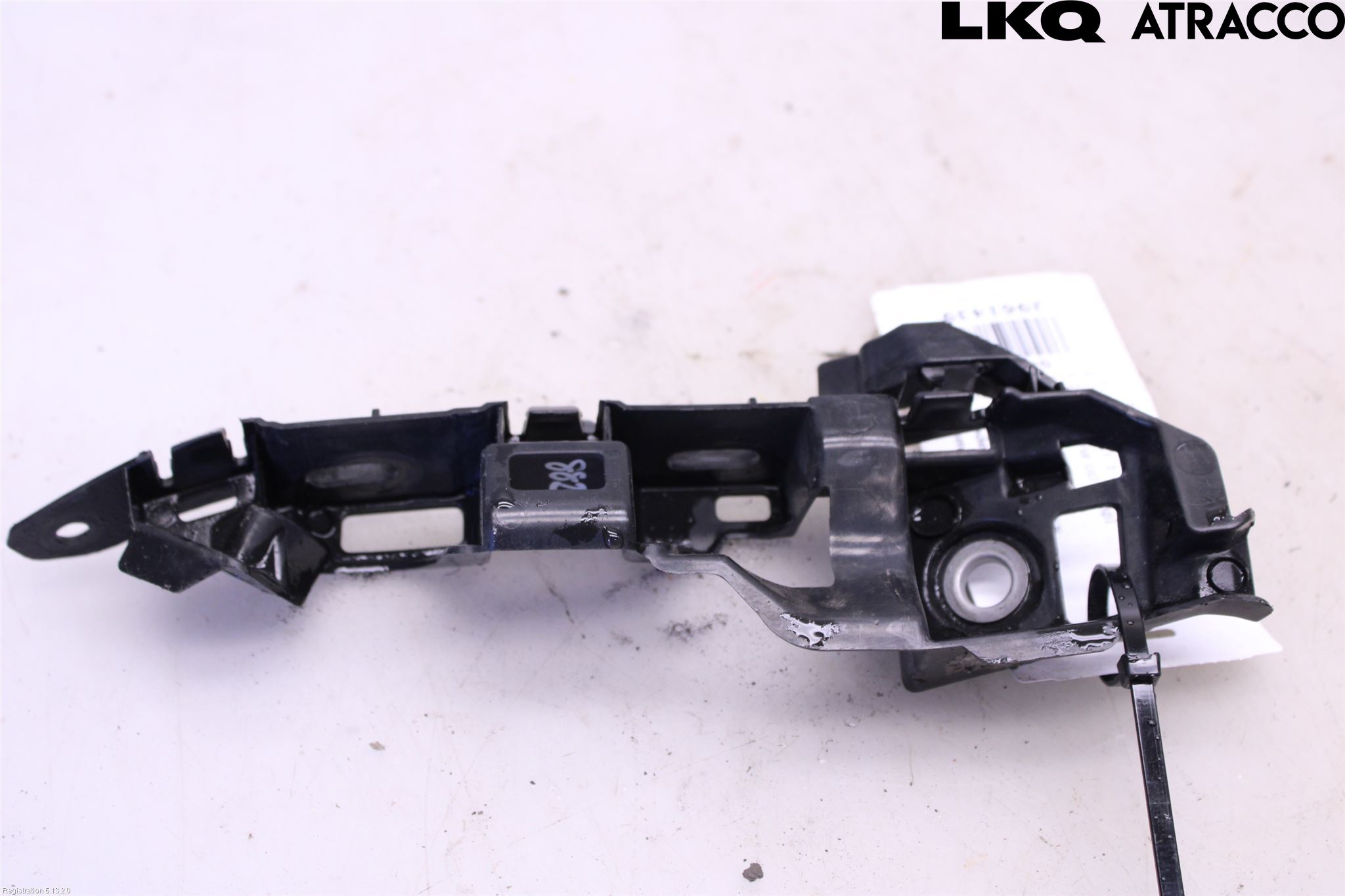 Volkswagen VW GOLF / E-GOLF VII 13-20 Stötfångarfäste Fram Hö