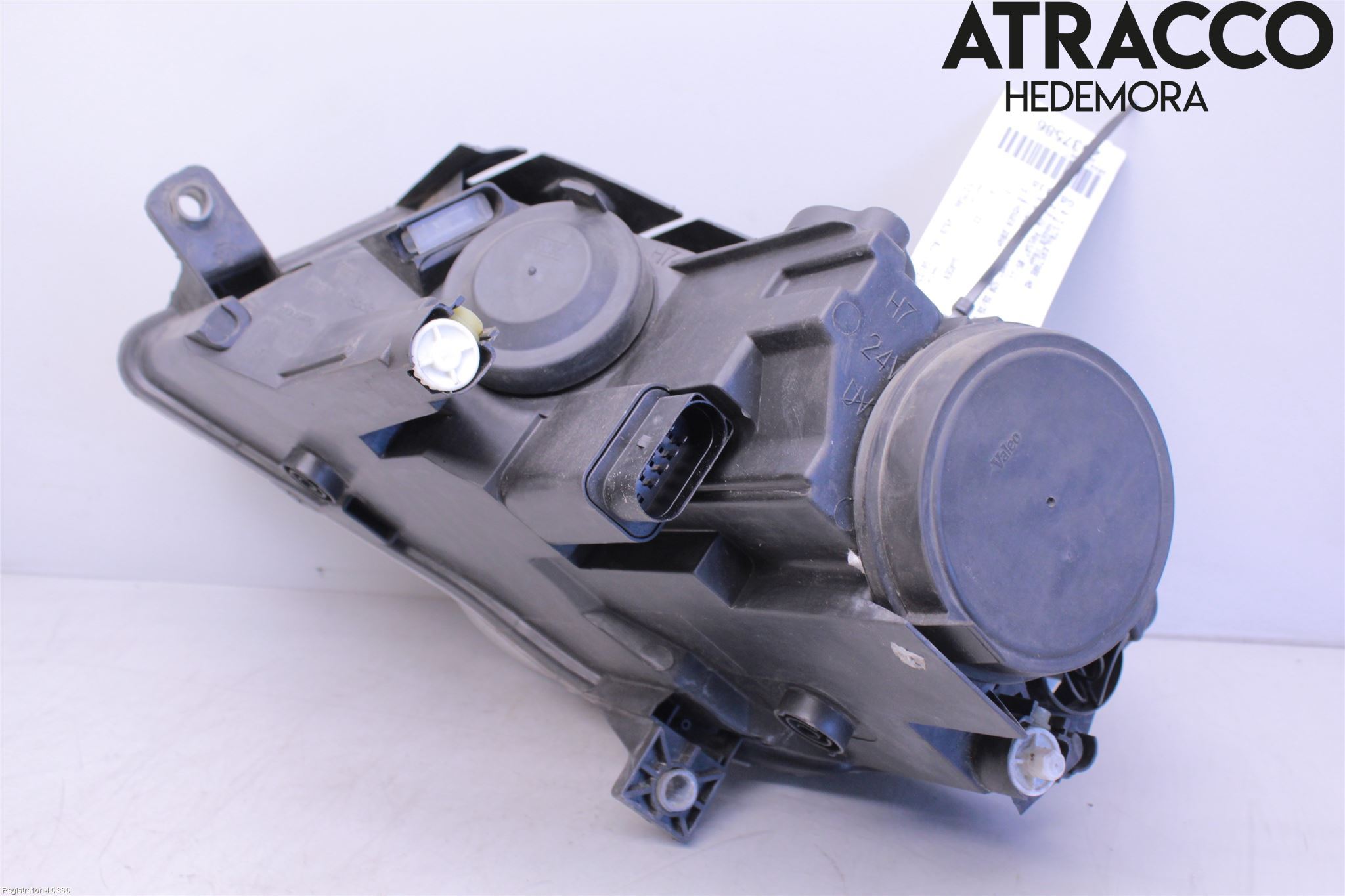 Volkswagen VW PASSAT 05-11 Strålkastare Höger