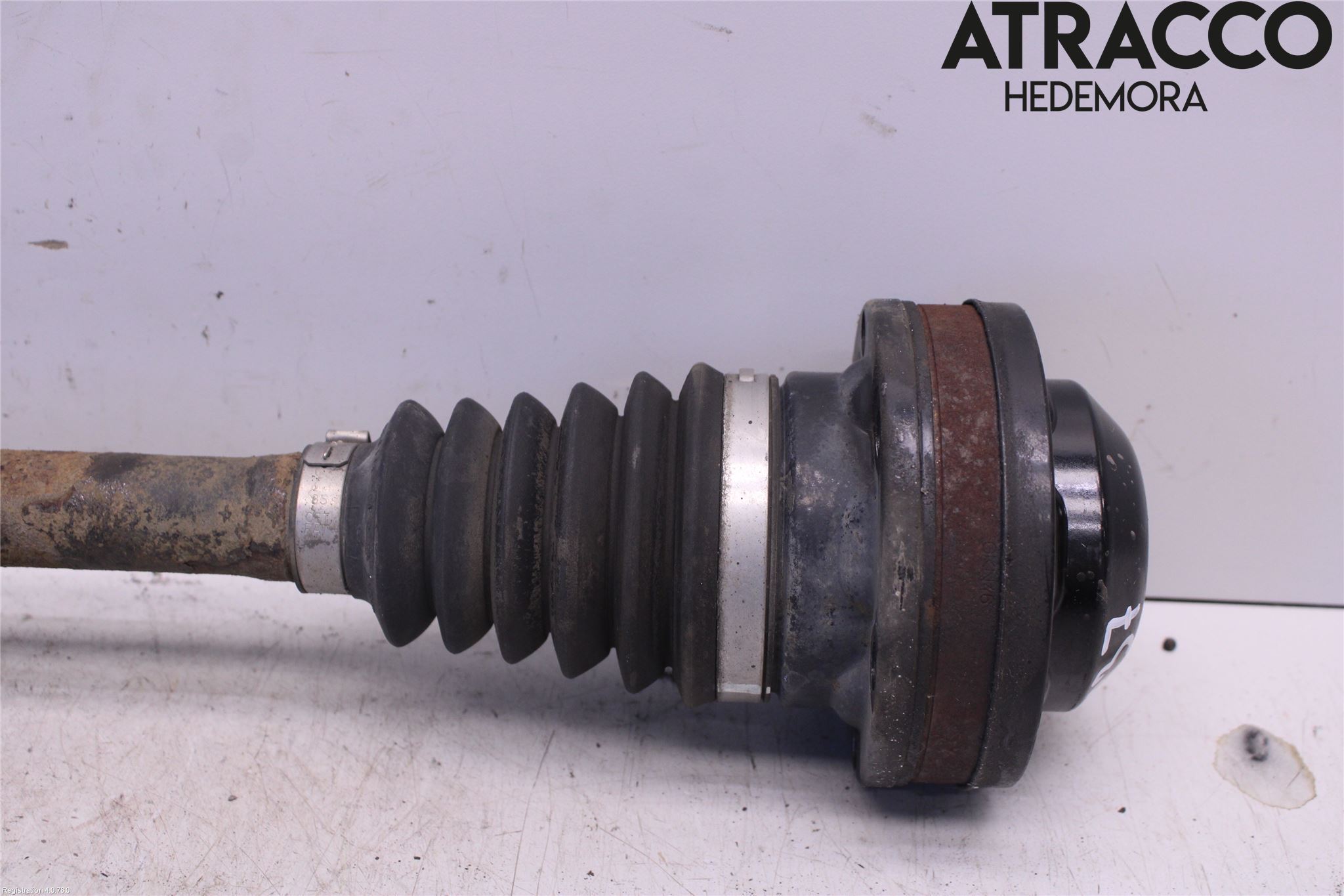 Volkswagen VW GOLF V 04-09 Drivaxel Fram Vänster