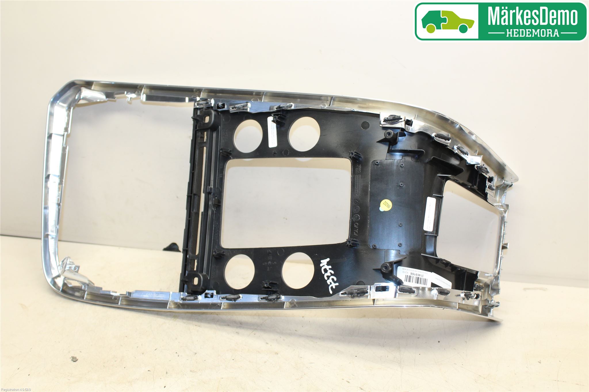 Volvo XC60 14-17 Instrumentkonsoll Mitt