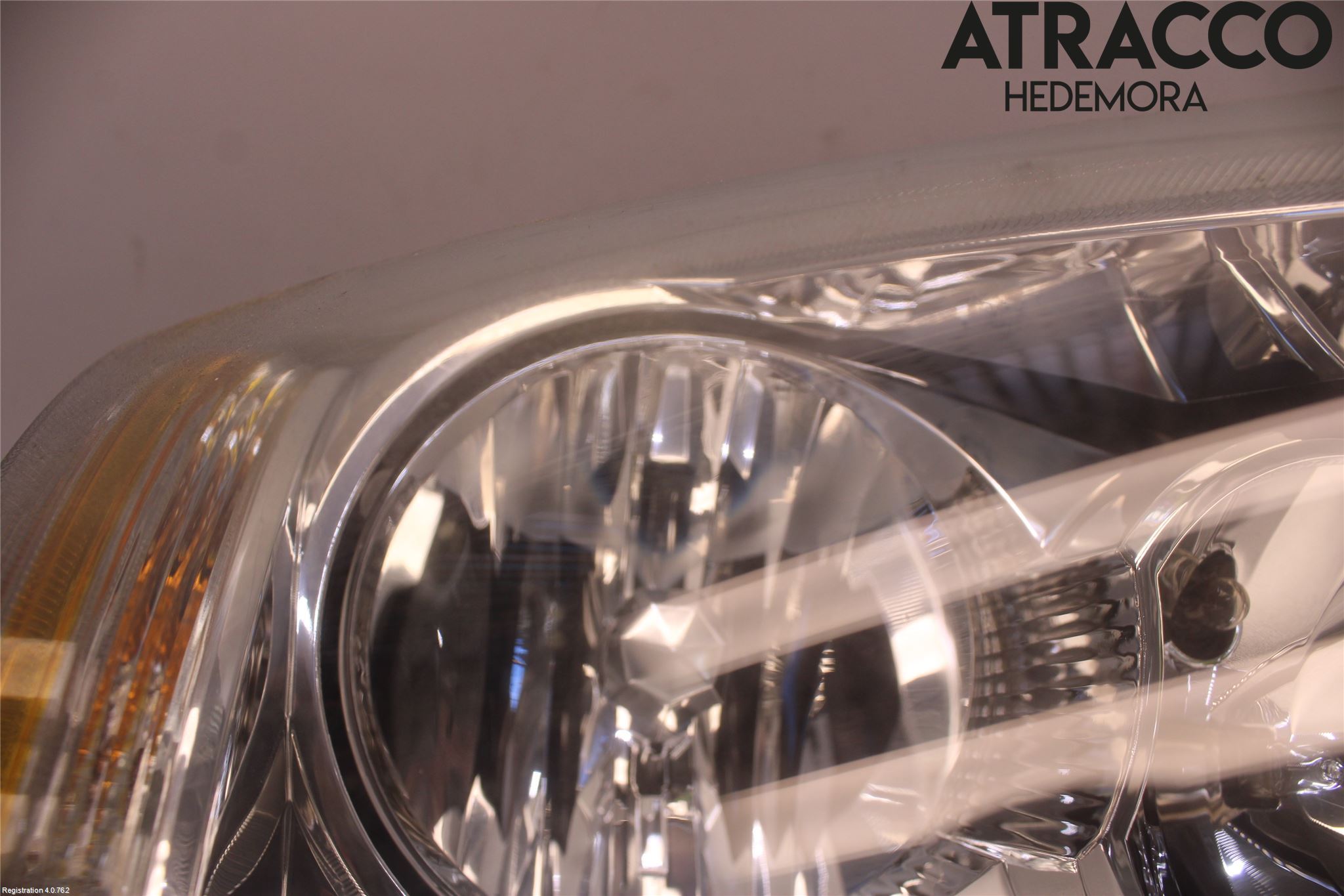 Ford FOCUS     04-07 Strålkastare Höger