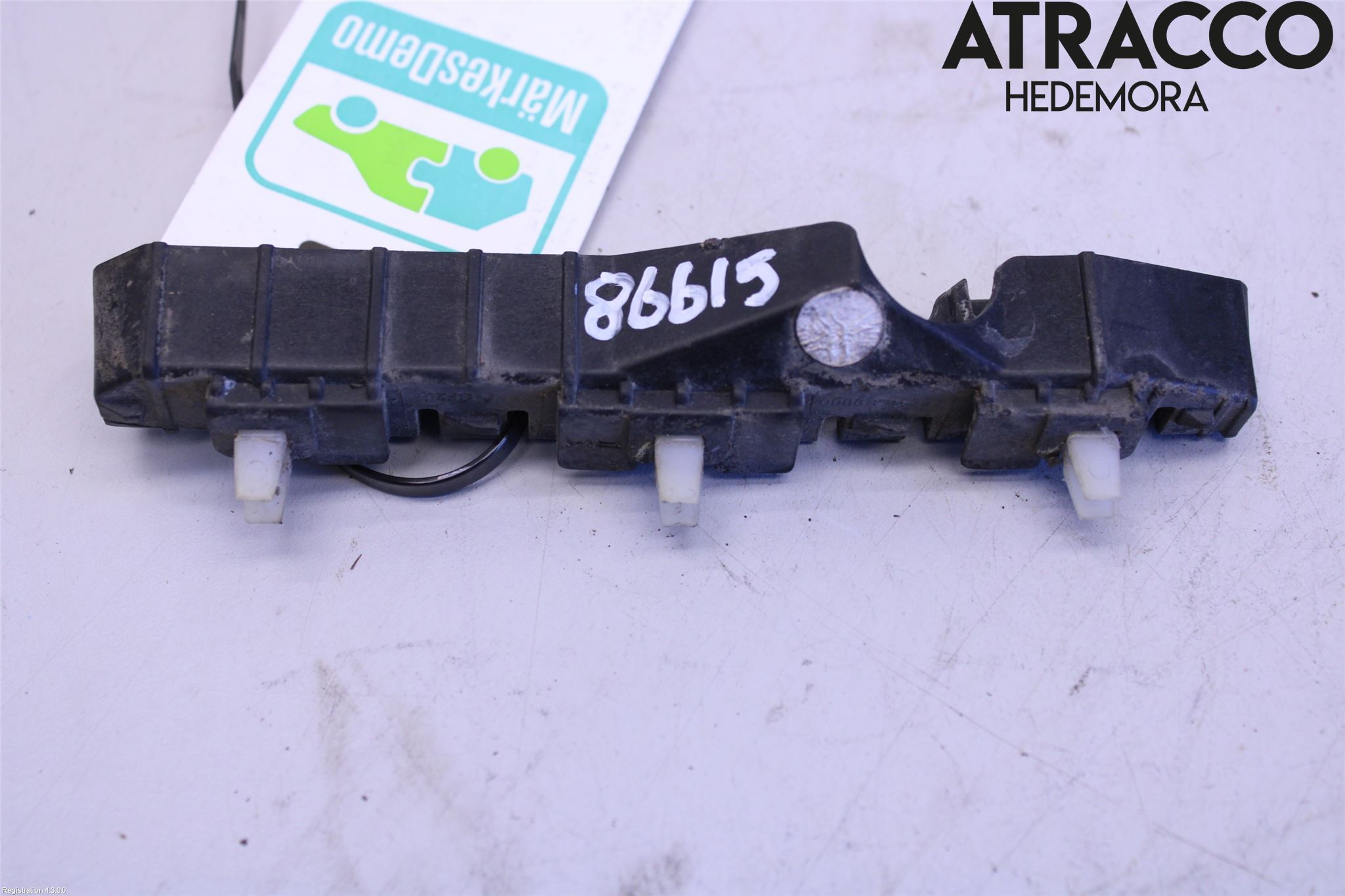 Hyundai i10 BA 14-16 Stötfångarfäste Fram Hö