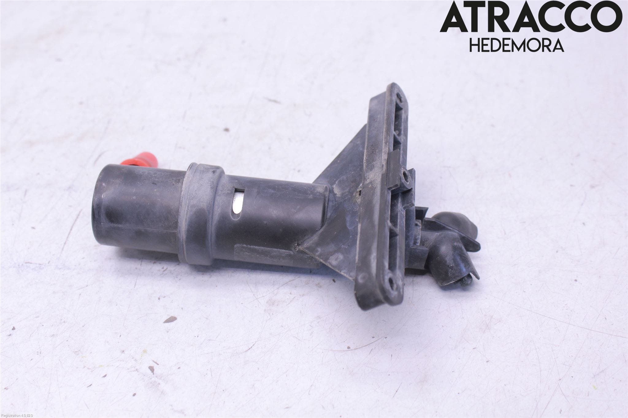 BMW 5 E60/61 Sed/Tou 02-10 Spolarmunstycke Strålkastare