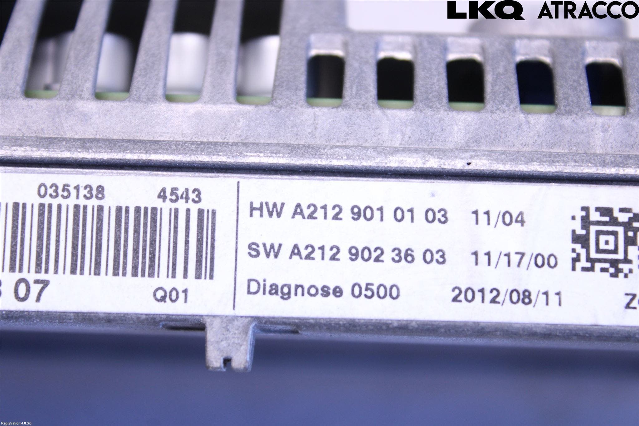 Mercedes-Benz MB E-KLASS (W212) 09-16 Bildskärm