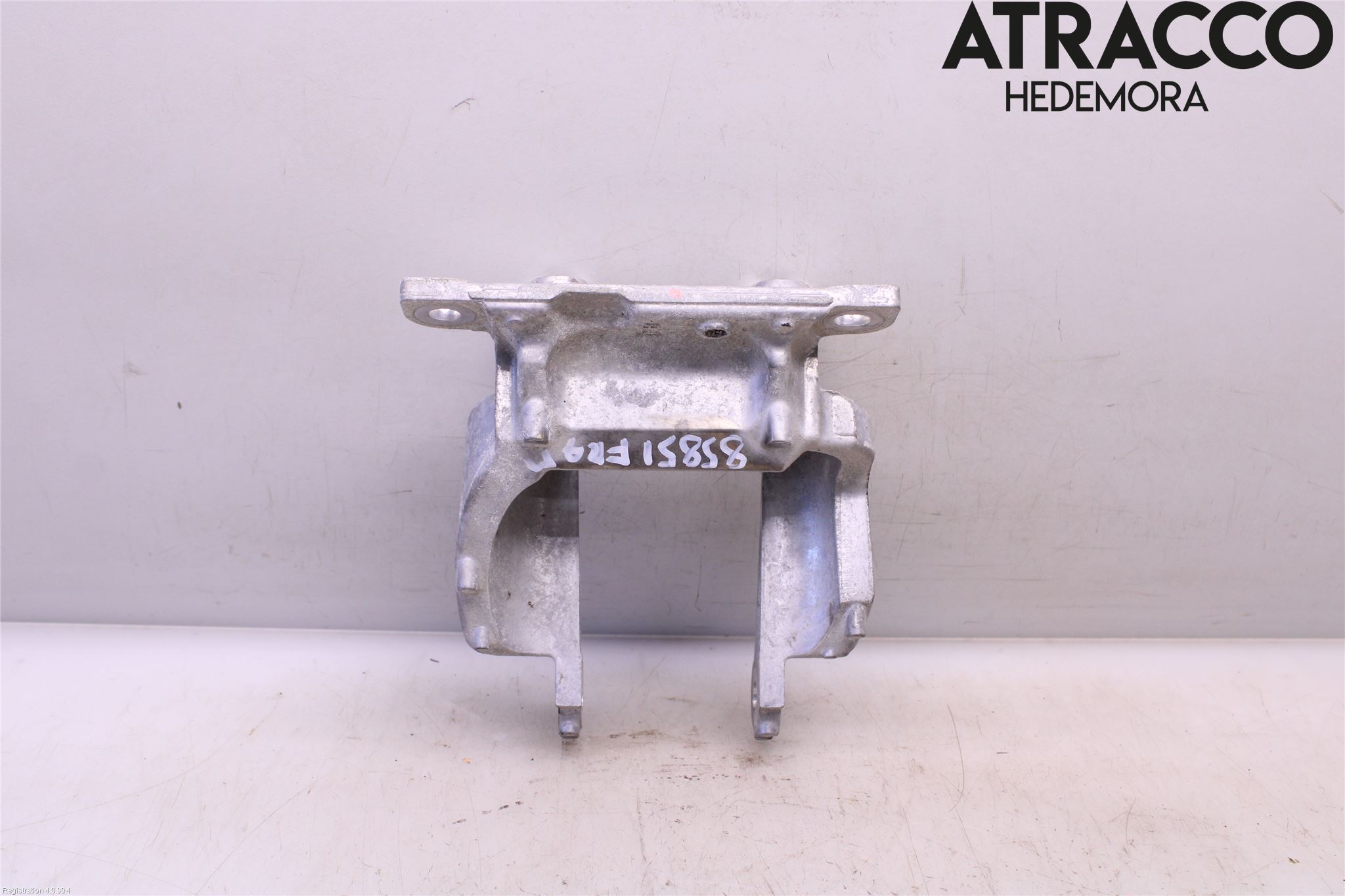 Subaru OUTBACK 15-20 Motorfäste