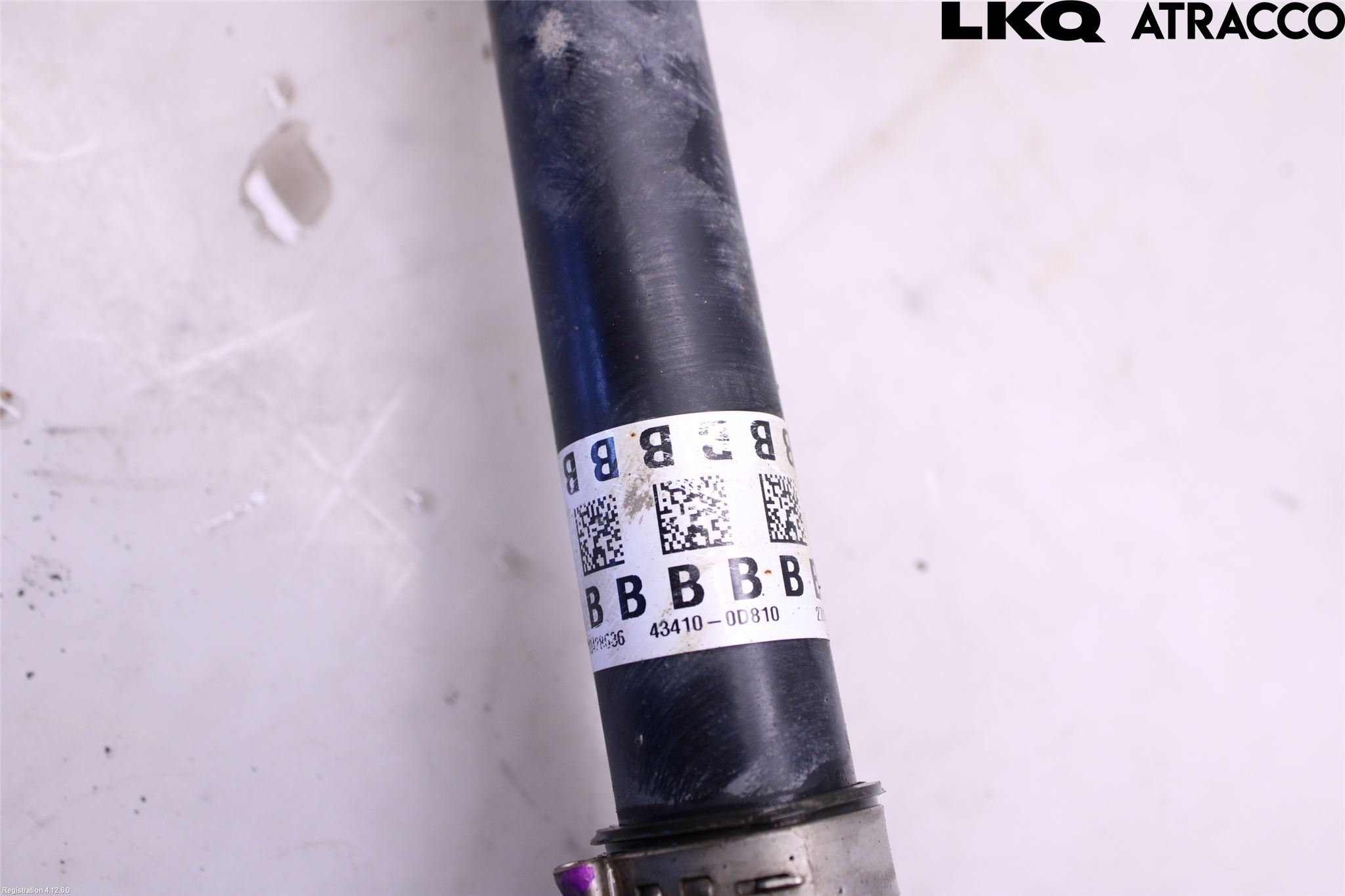 Toyota YARIS CROSS XP21 21- Drivaxel Fram Höger