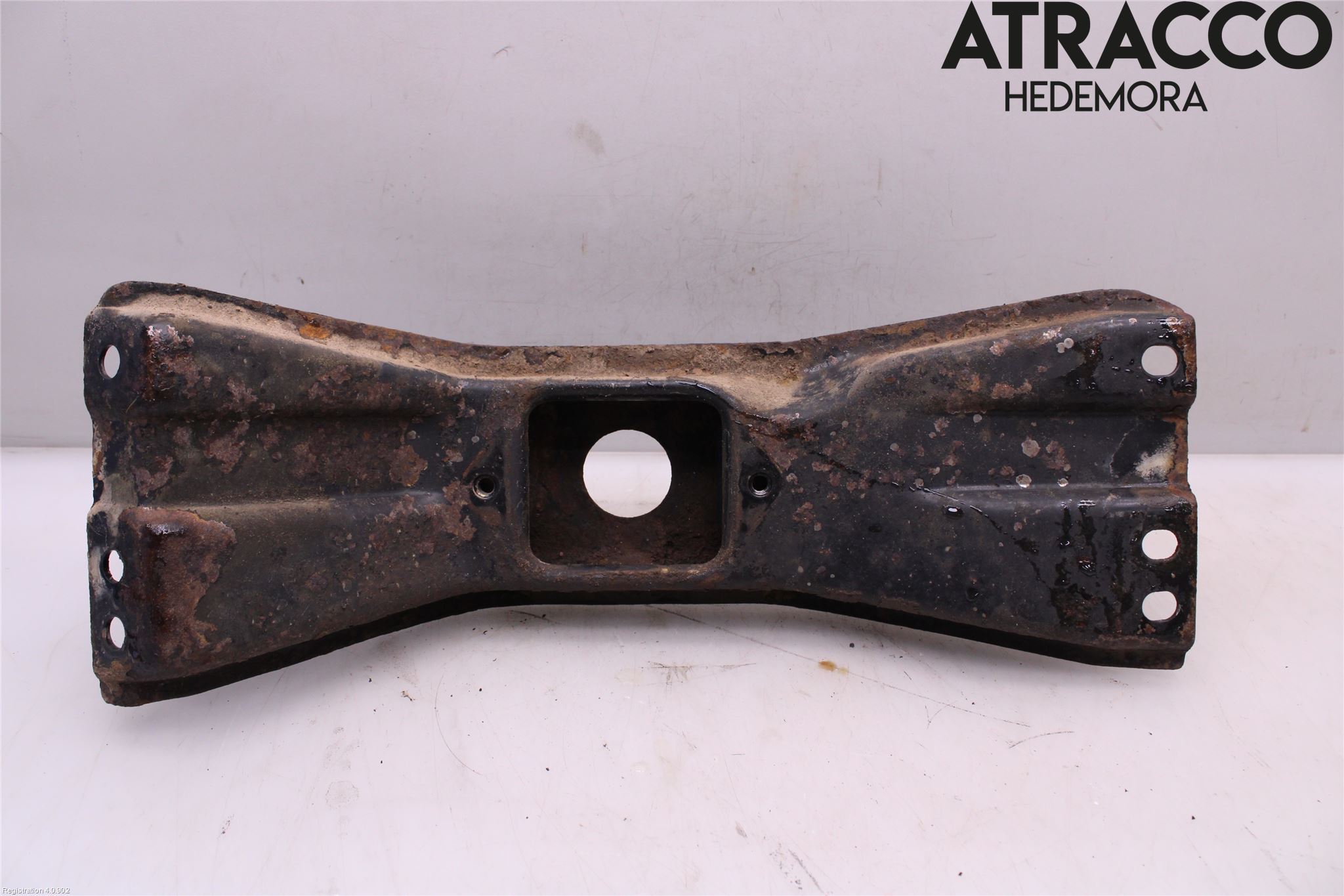 Volvo 940 91-98 Växellådsbalk