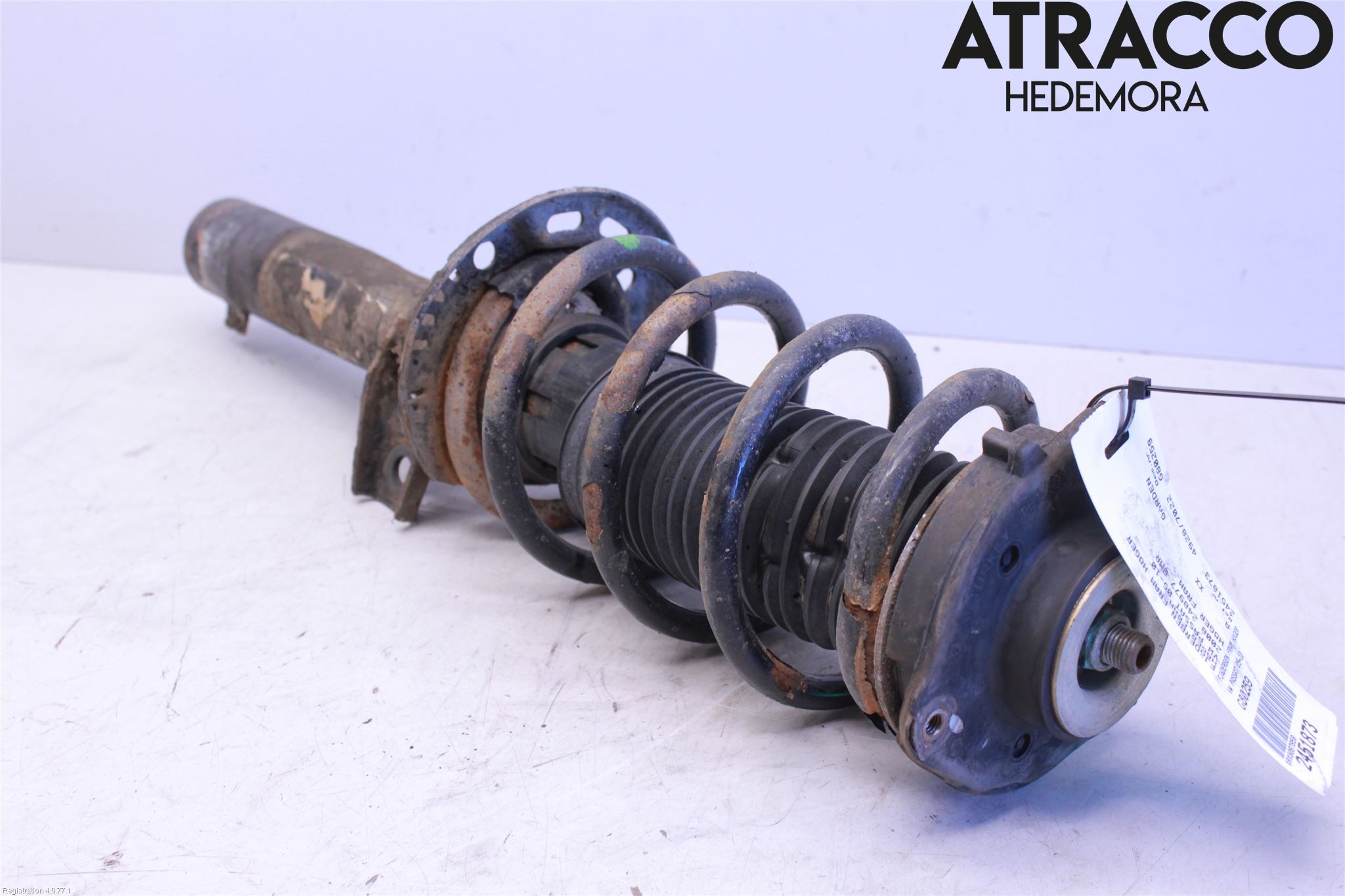 Volkswagen VW PASSAT 05-11 Fjäderben Fram Höger