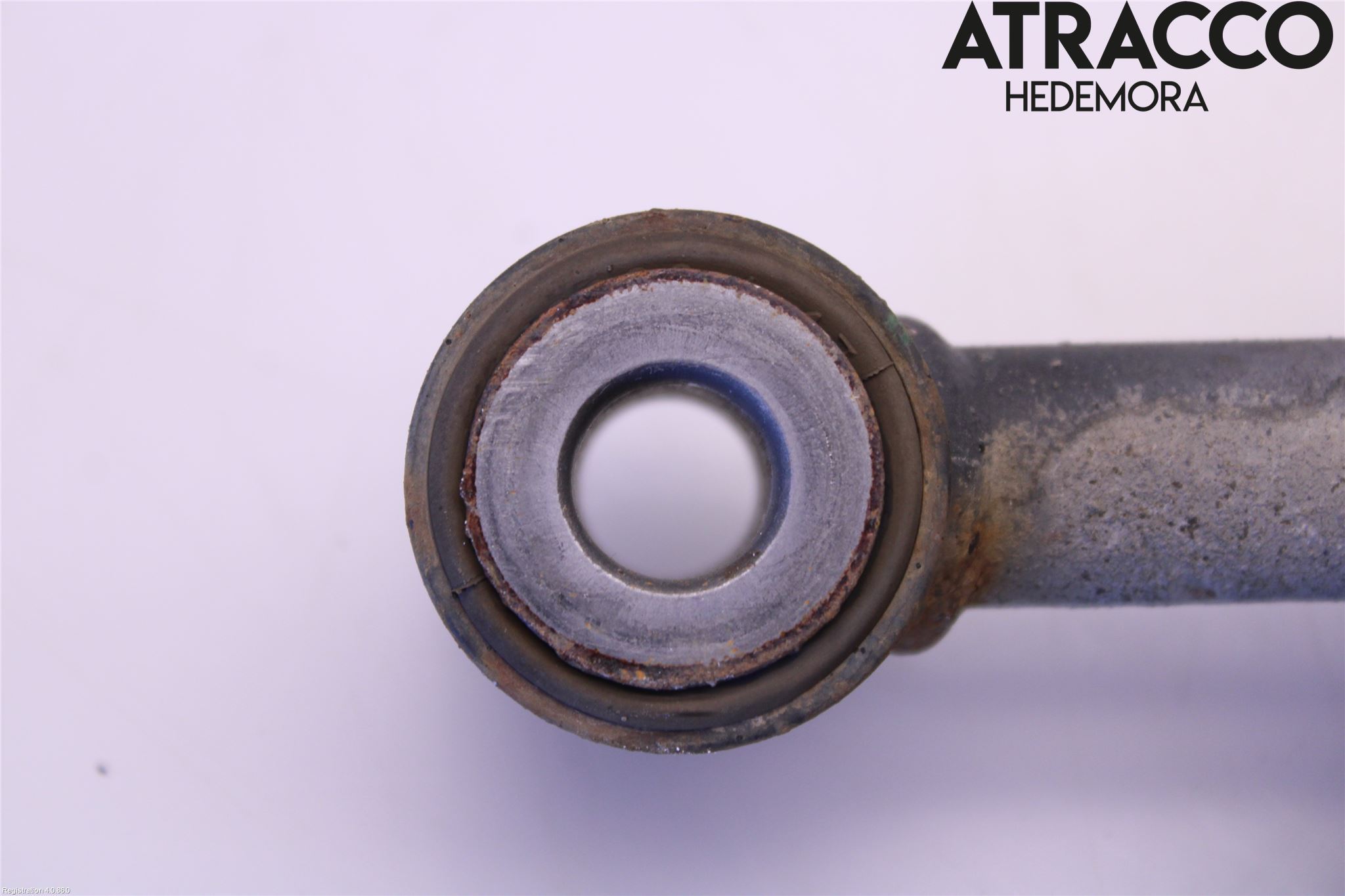 Dacia DUSTER 10-17 Bärarm Bak Höger