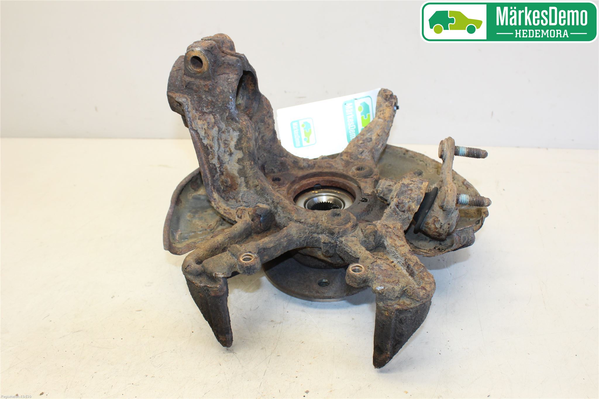 Volkswagen VW GOLF V 04-09 Styrspindel Lagerhus Hö