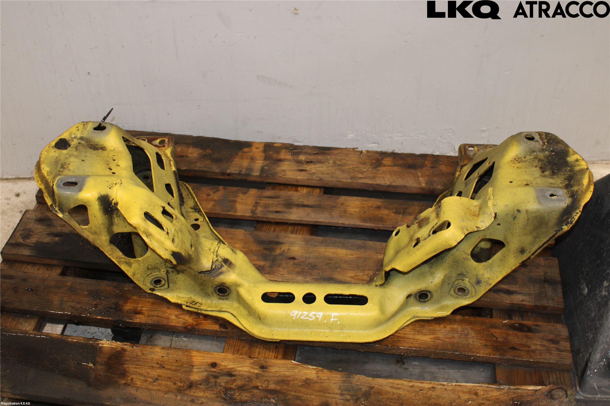 Ford MUSTANG IV   94-04 Framvagnsbalk