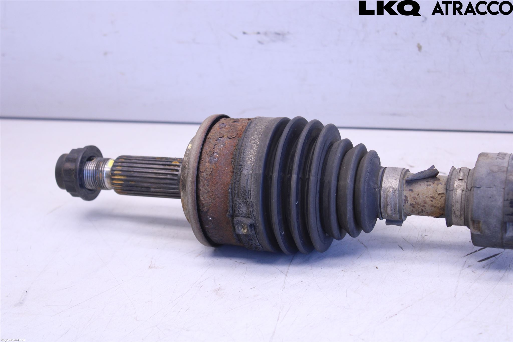 Toyota AURIS 13-19 Drivaxel Fram Vänster
