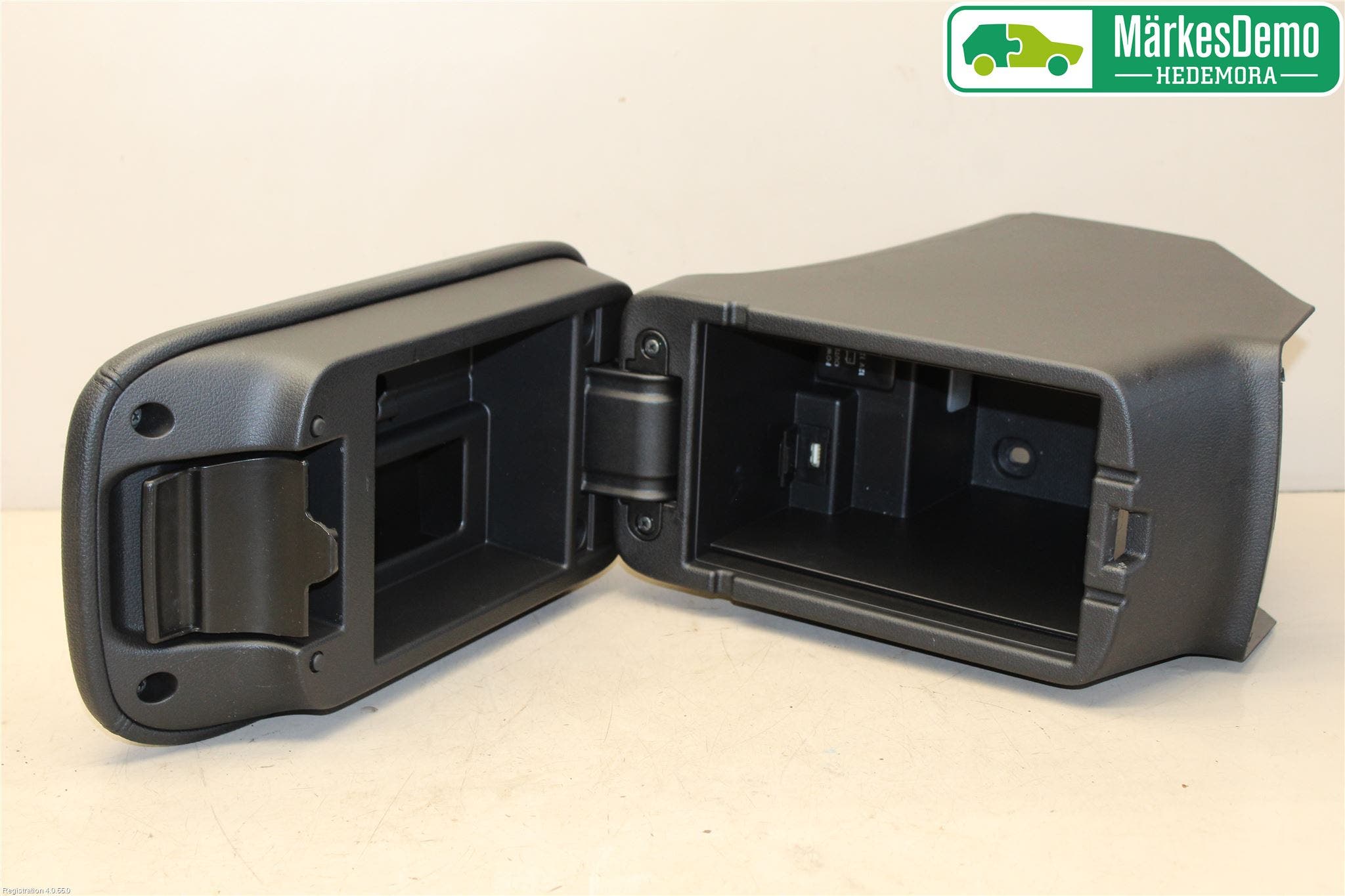 Mitsubishi OUTLANDER 13-21 Inr Tunnelfack