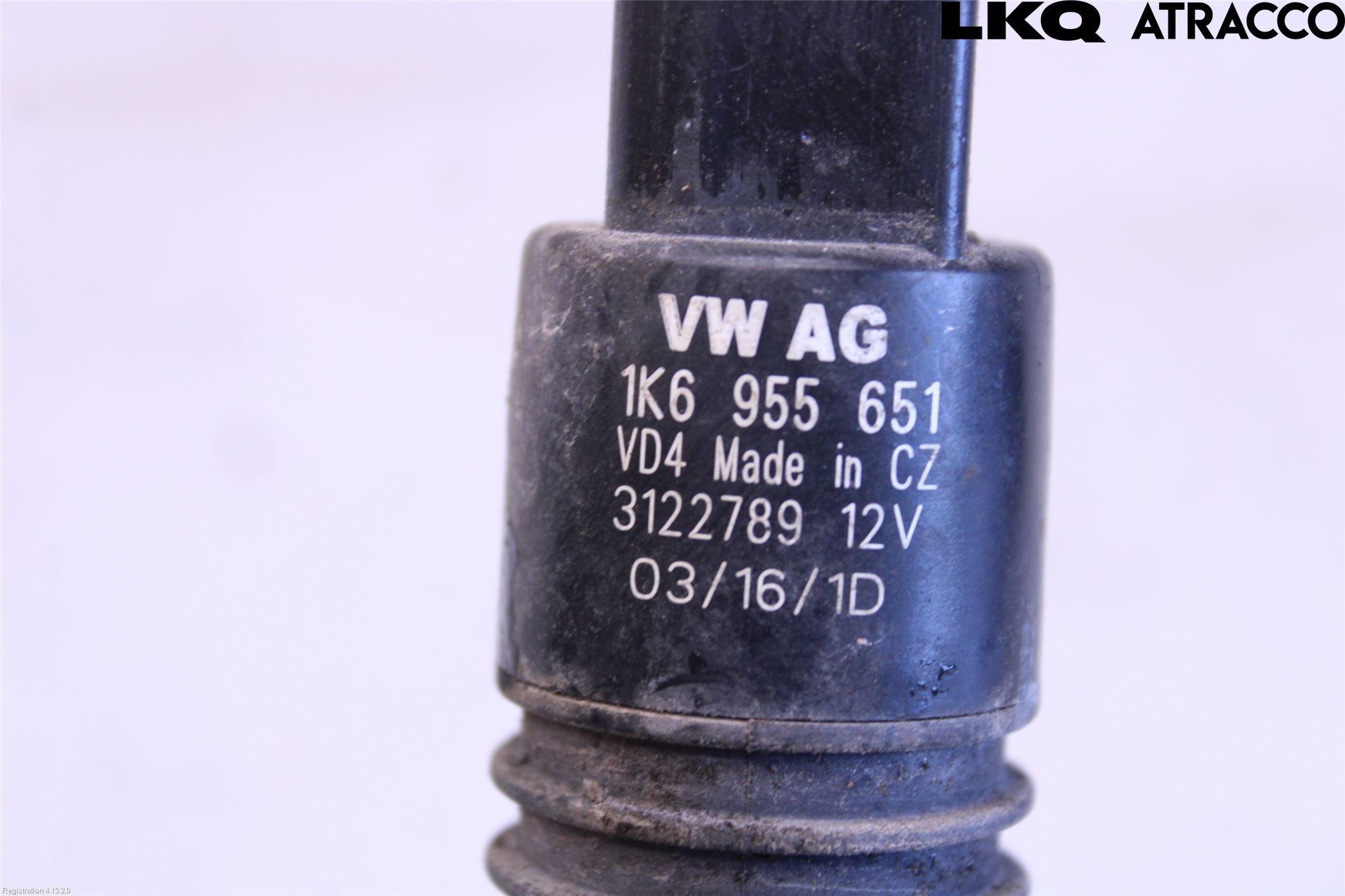 Volkswagen VW CADDY      04-10 Spolarpump Vindruta
