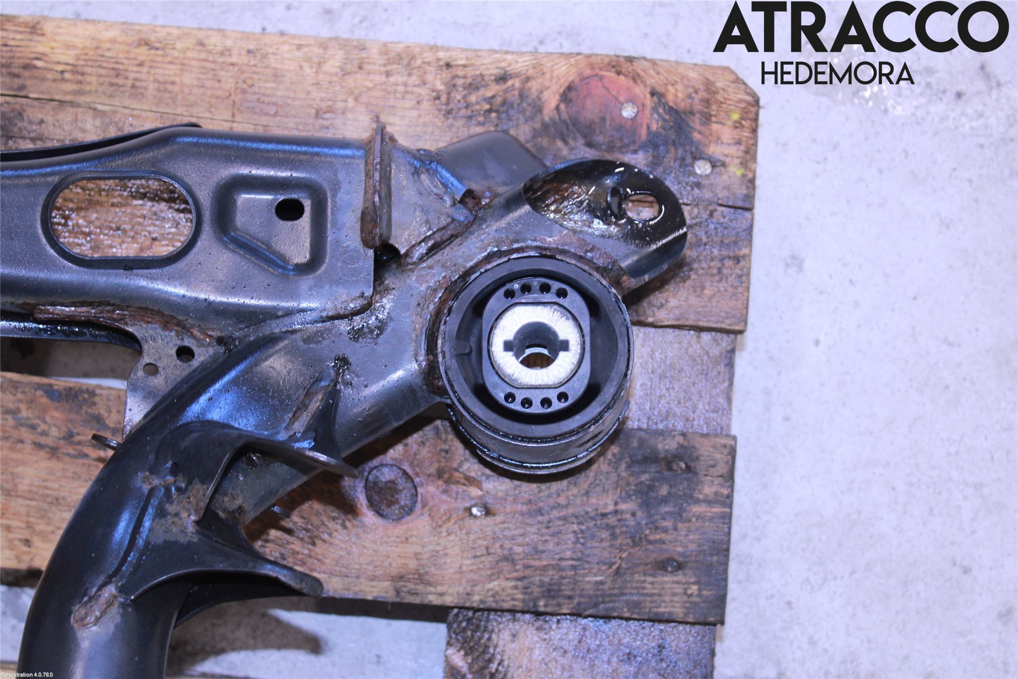 Audi A4/S4 B9 16-19 Bakaxelbalk