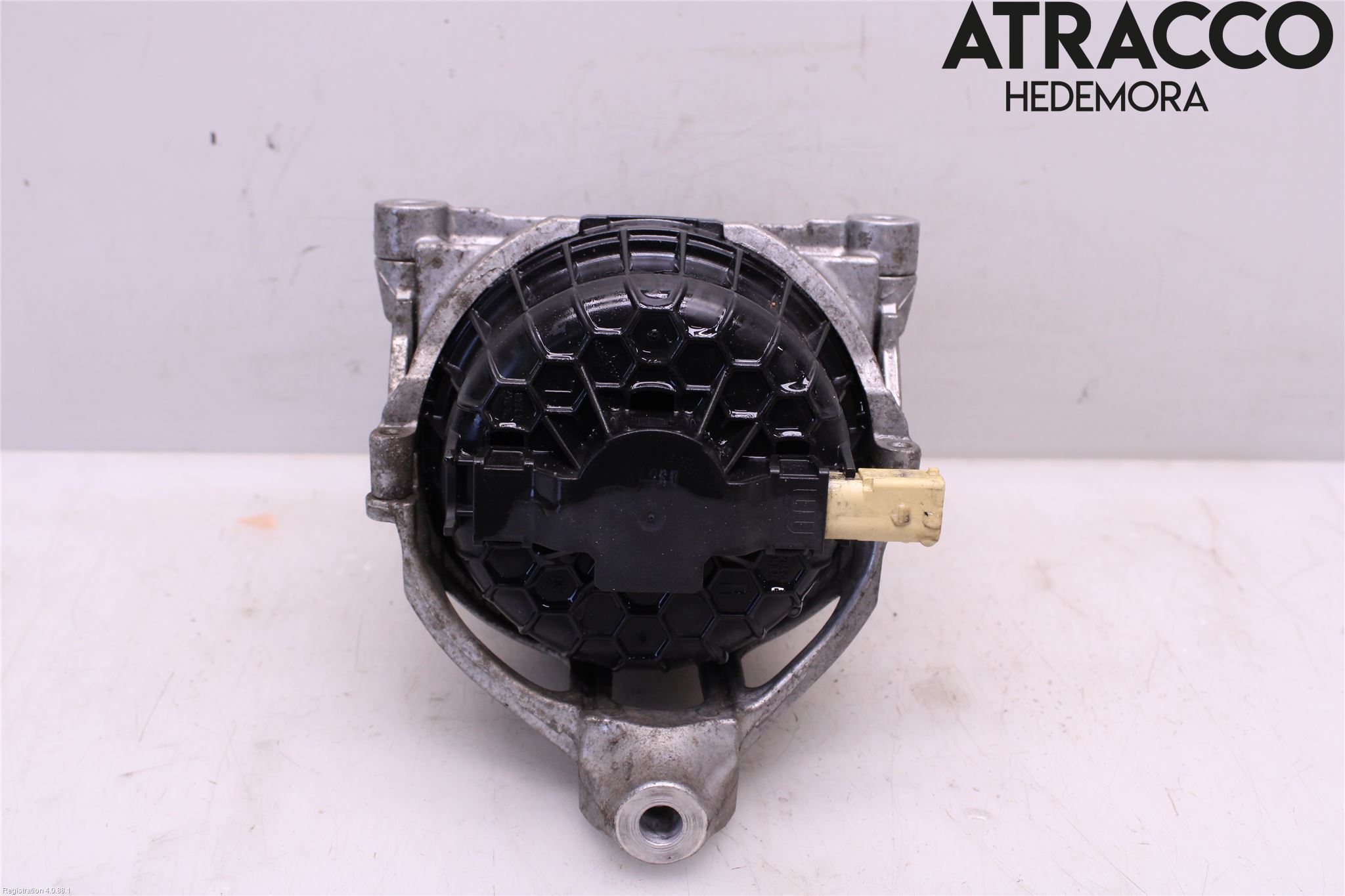 Audi A6 F2/C8 19- Motorfäste