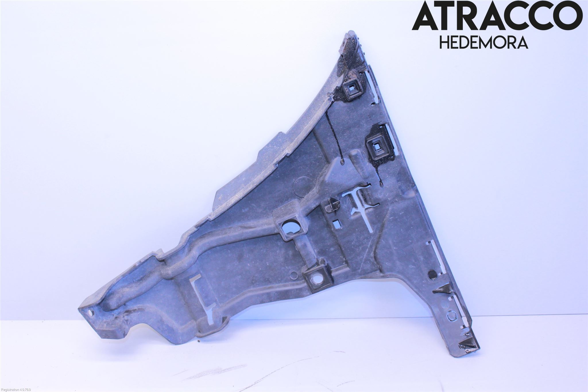 Volvo 740 84-87 Stötfångarfäste Fram Vä