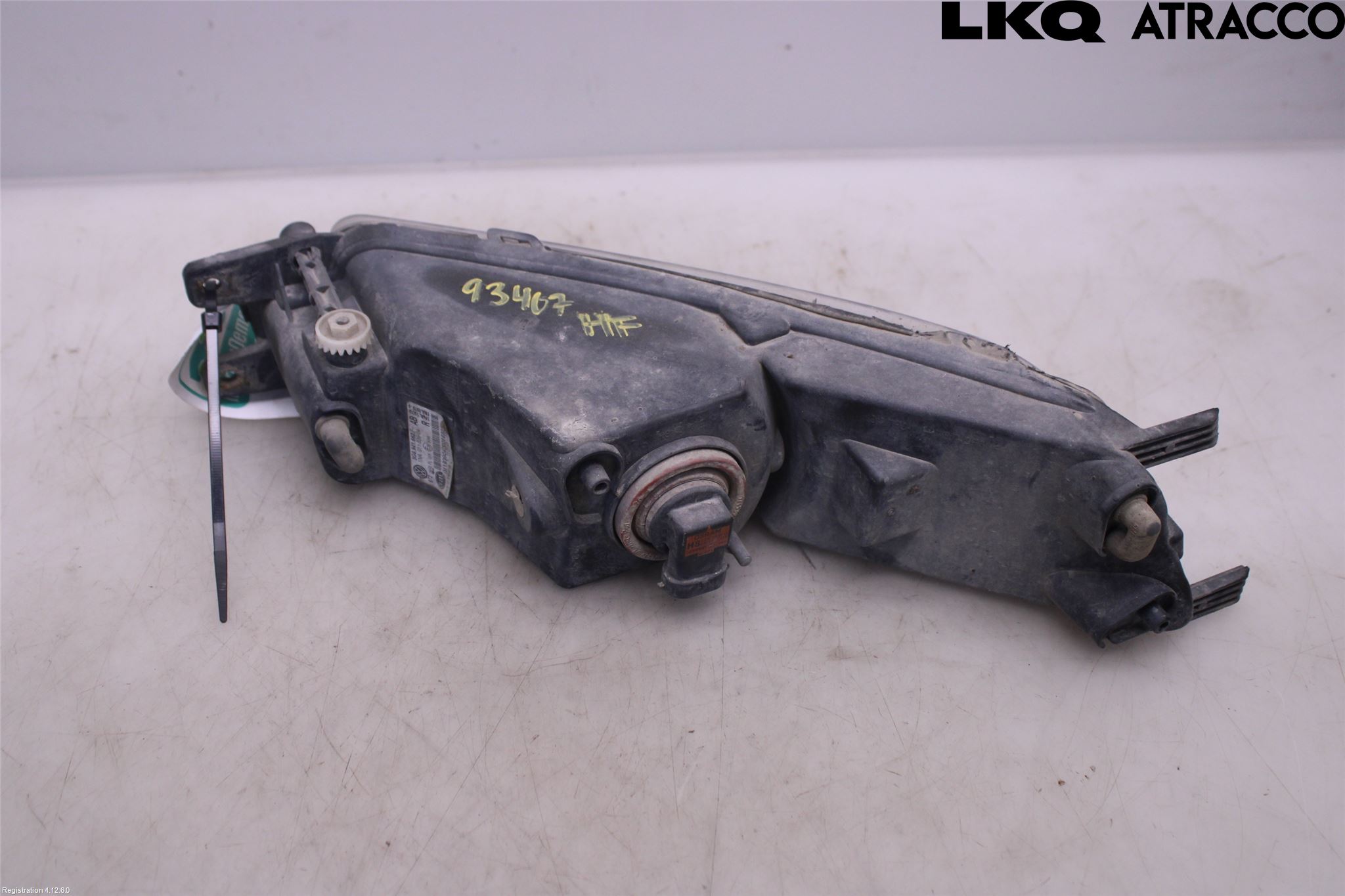 Volkswagen VW PASSAT 15-19 Dimljus-Varselljus Fram