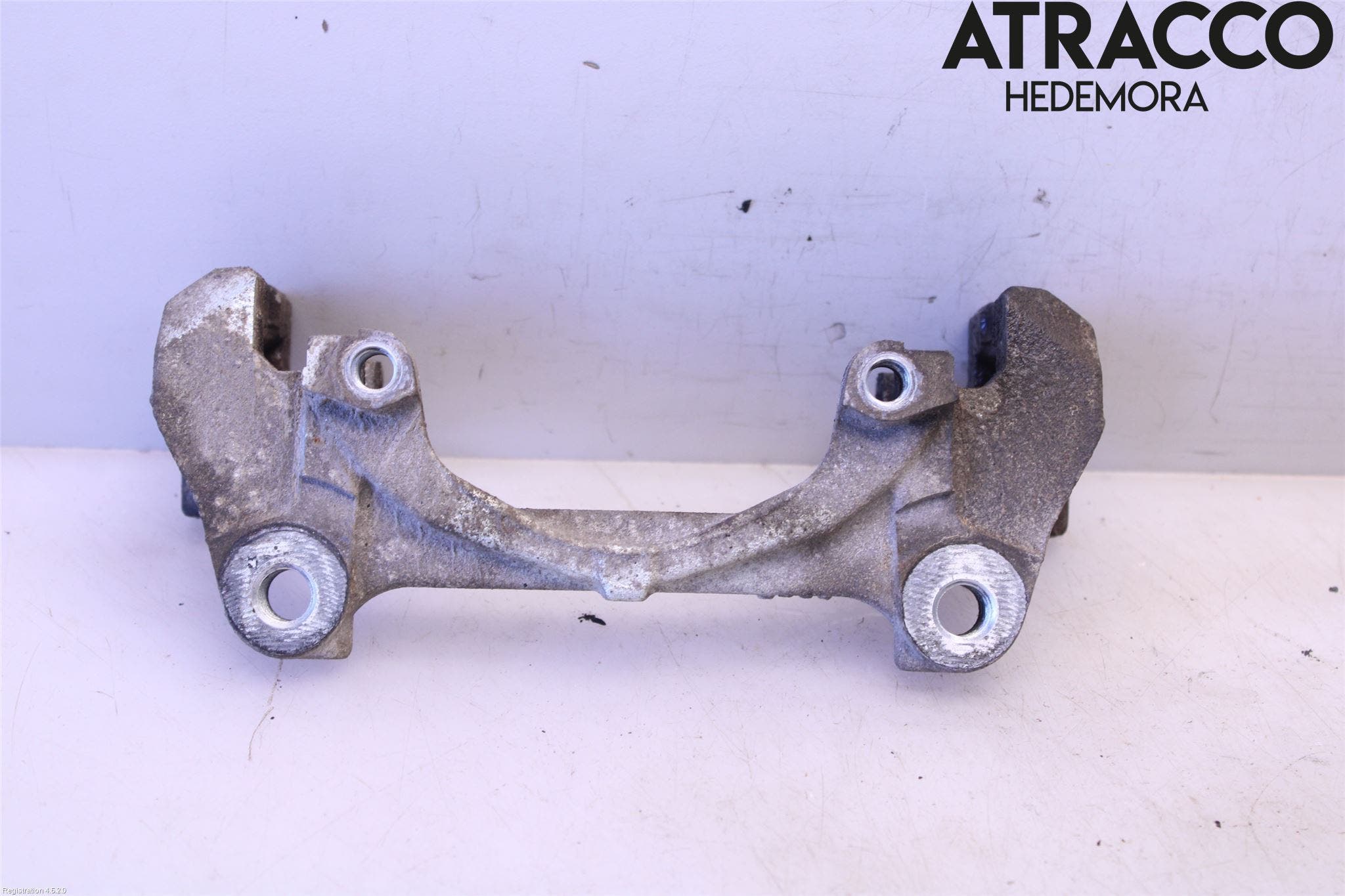 Toyota YARIS XP21 20- Bromsokshållare