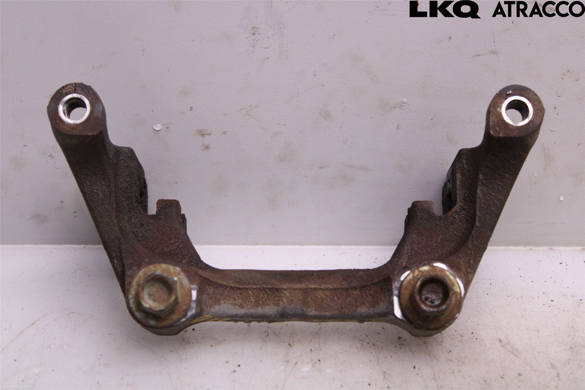 Mazda CX-30 20- Bromsokshållare