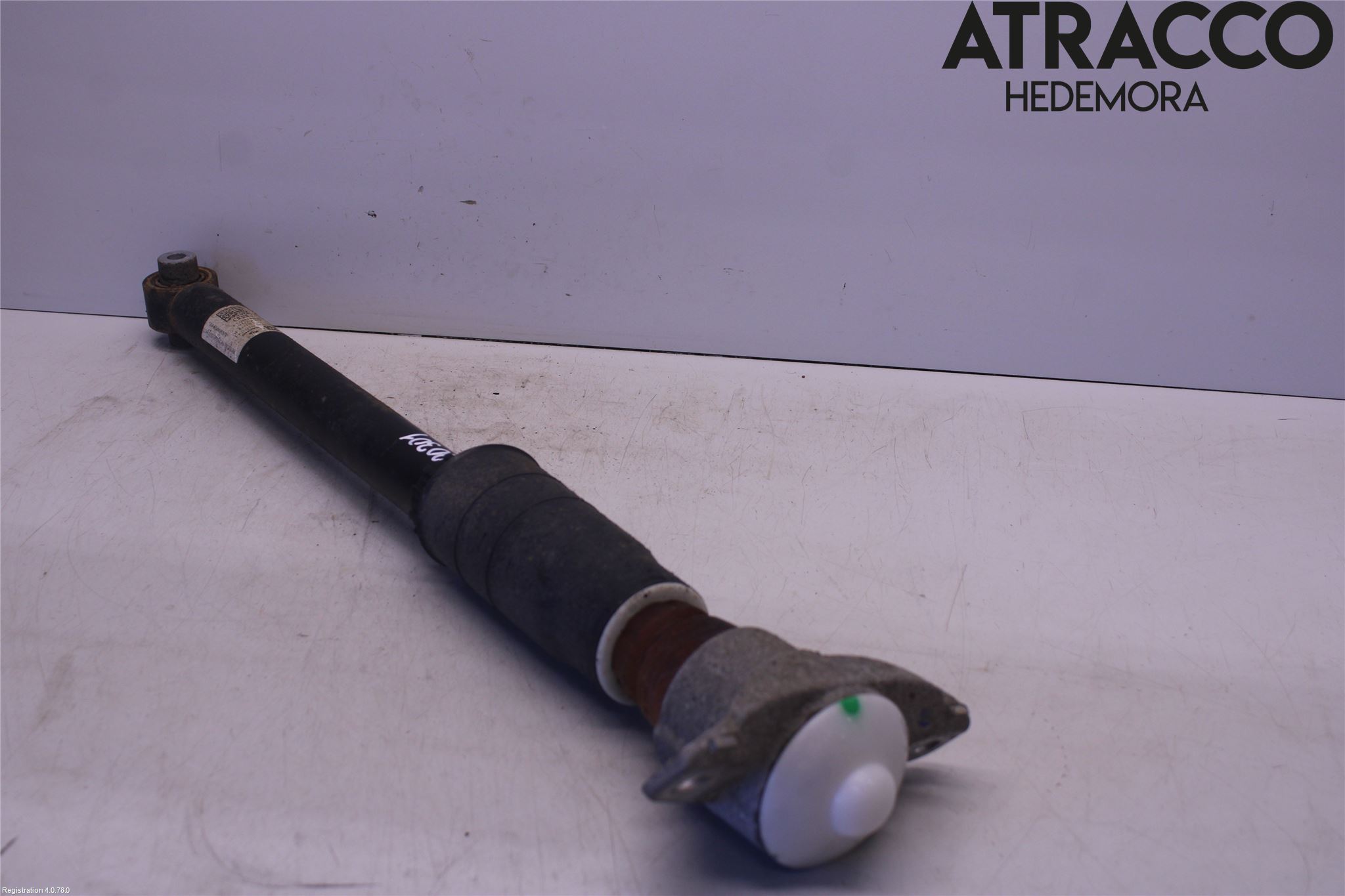 Audi A4/S4 B9 16-19 Stötdämpare Bak