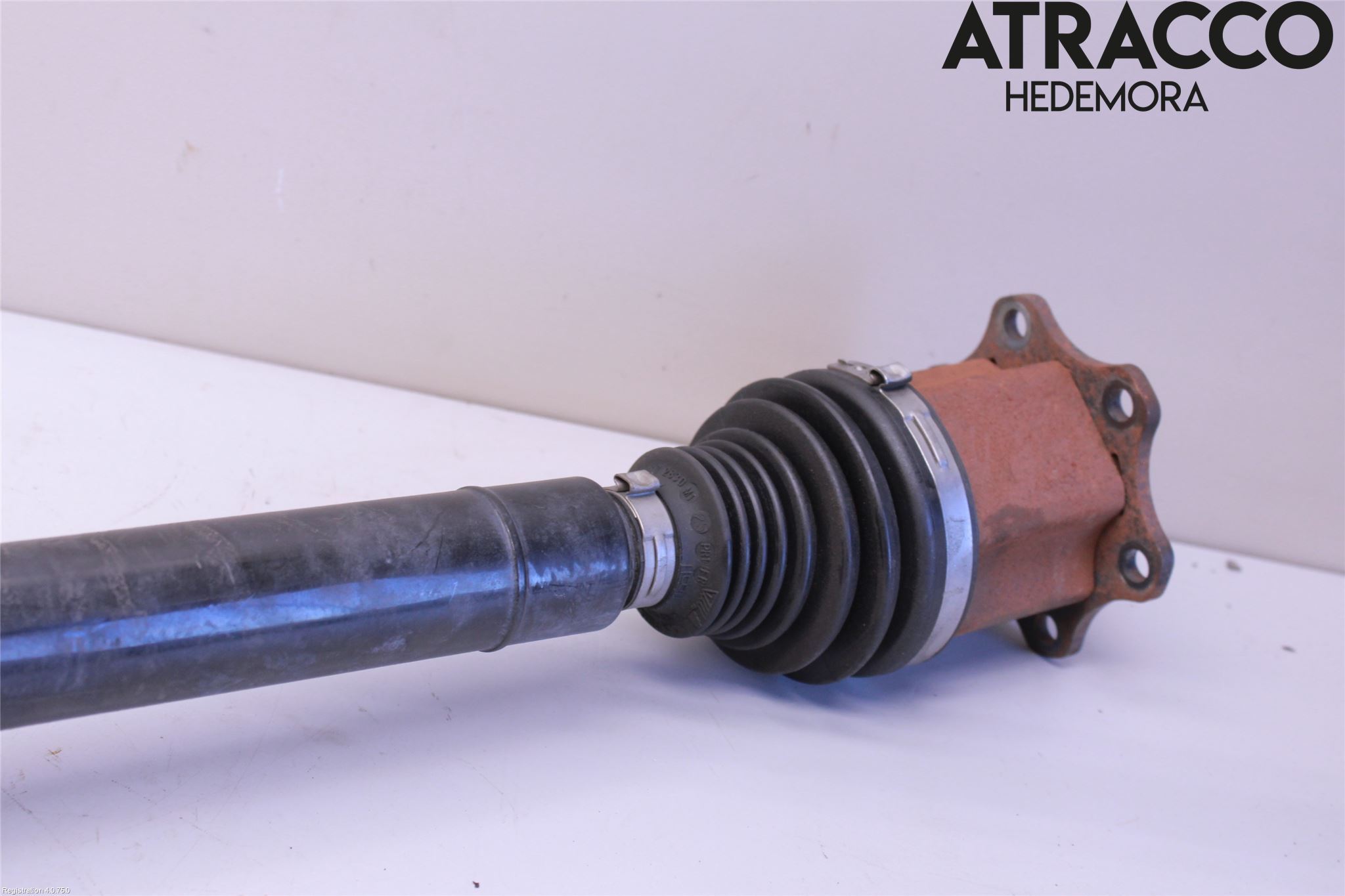 Volkswagen VW PASSAT 15-19 Drivaxel Fram Höger