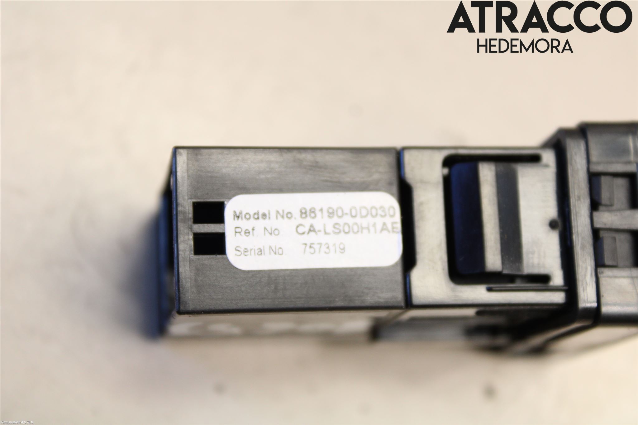 Toyota AVENSIS 09-15 Usb Connection