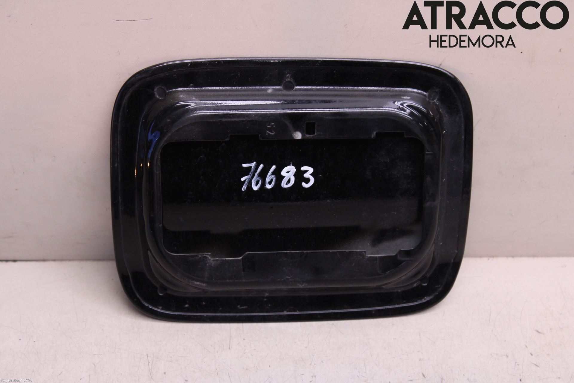 BMW X1 E84 10-15 Tanklucka