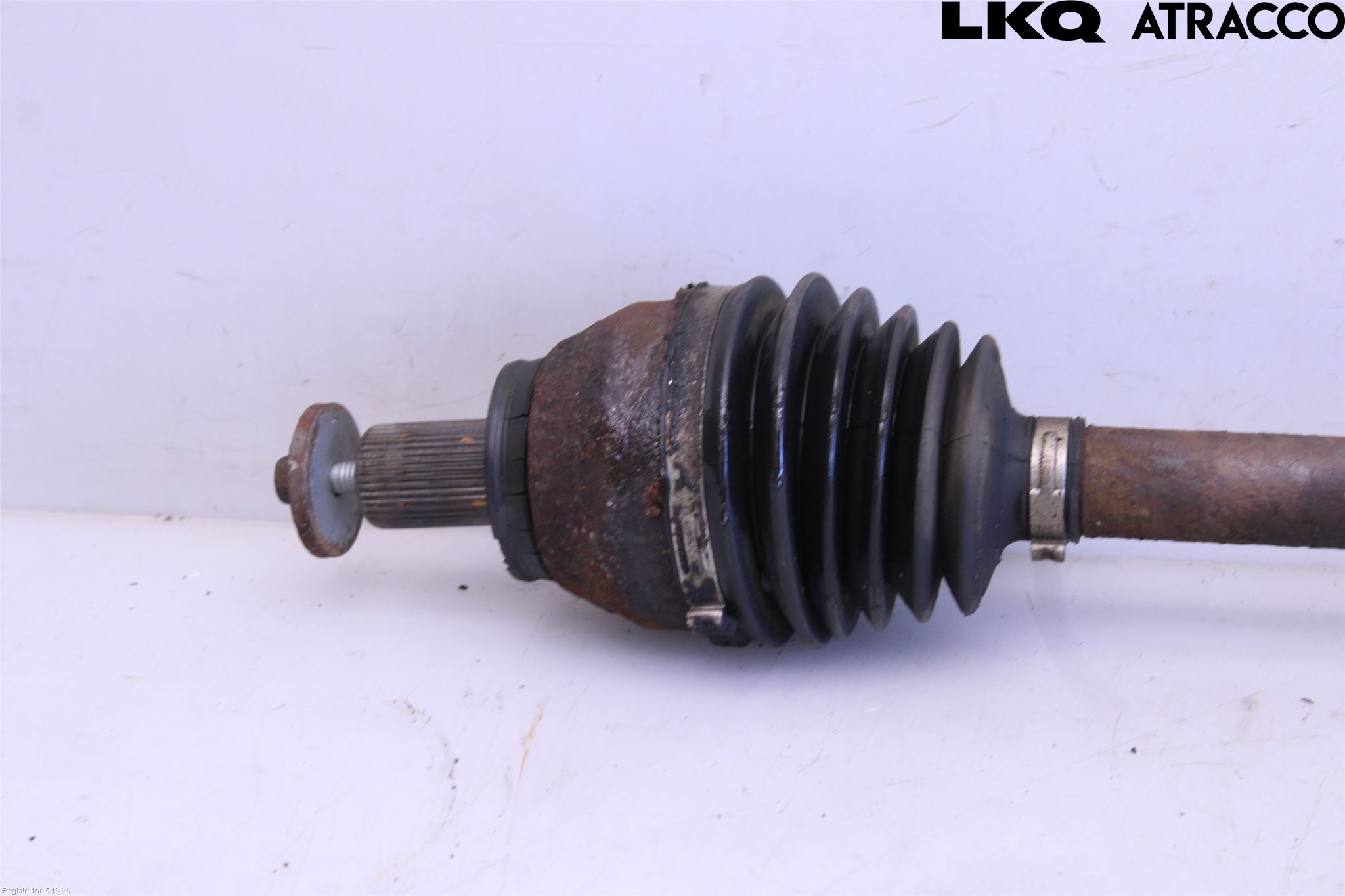 Volvo V70 08-13 Drivaxel Fram Vänster