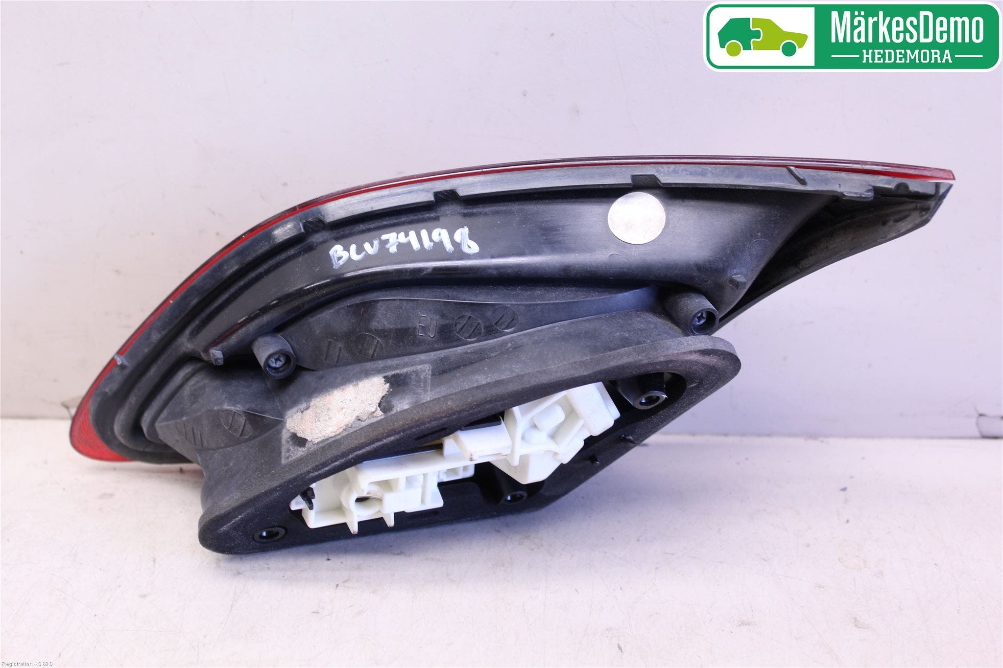 Opel ASTRA J 10-15 Bakljus Lucka Vä