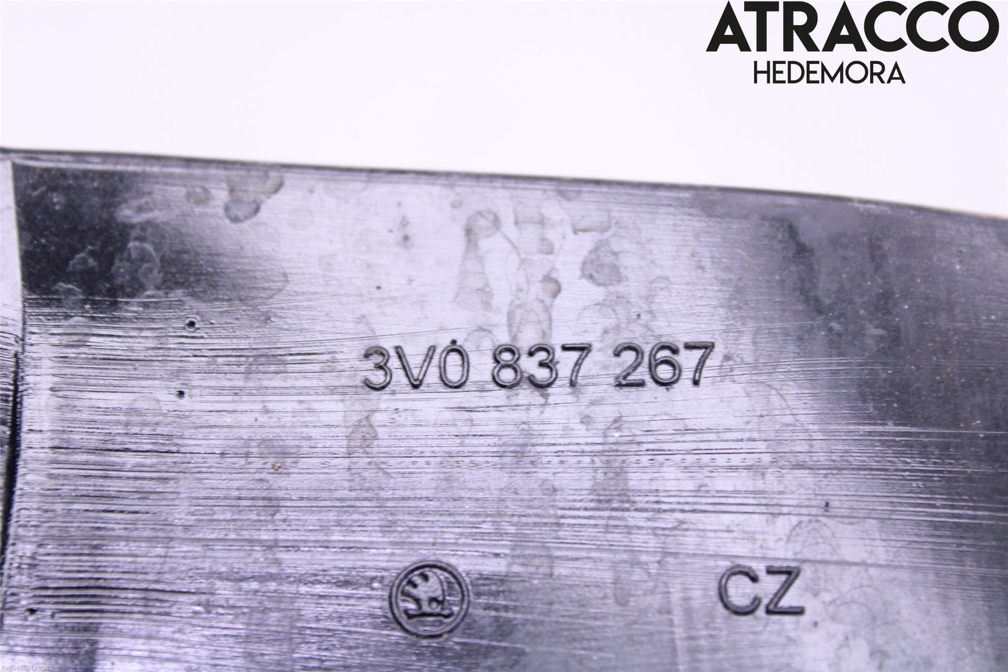 Skoda SUPERB 16-24 Dörrstopp